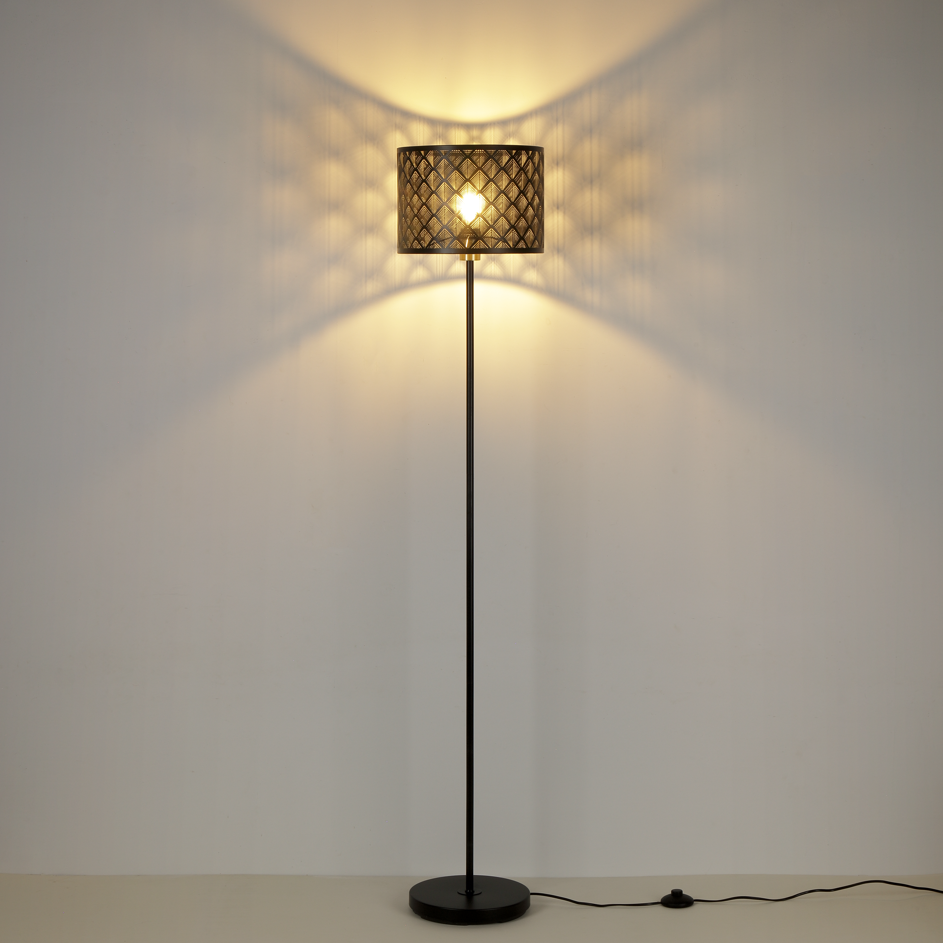Lampa podłogowa Galati czarna E27 Inspire - 7