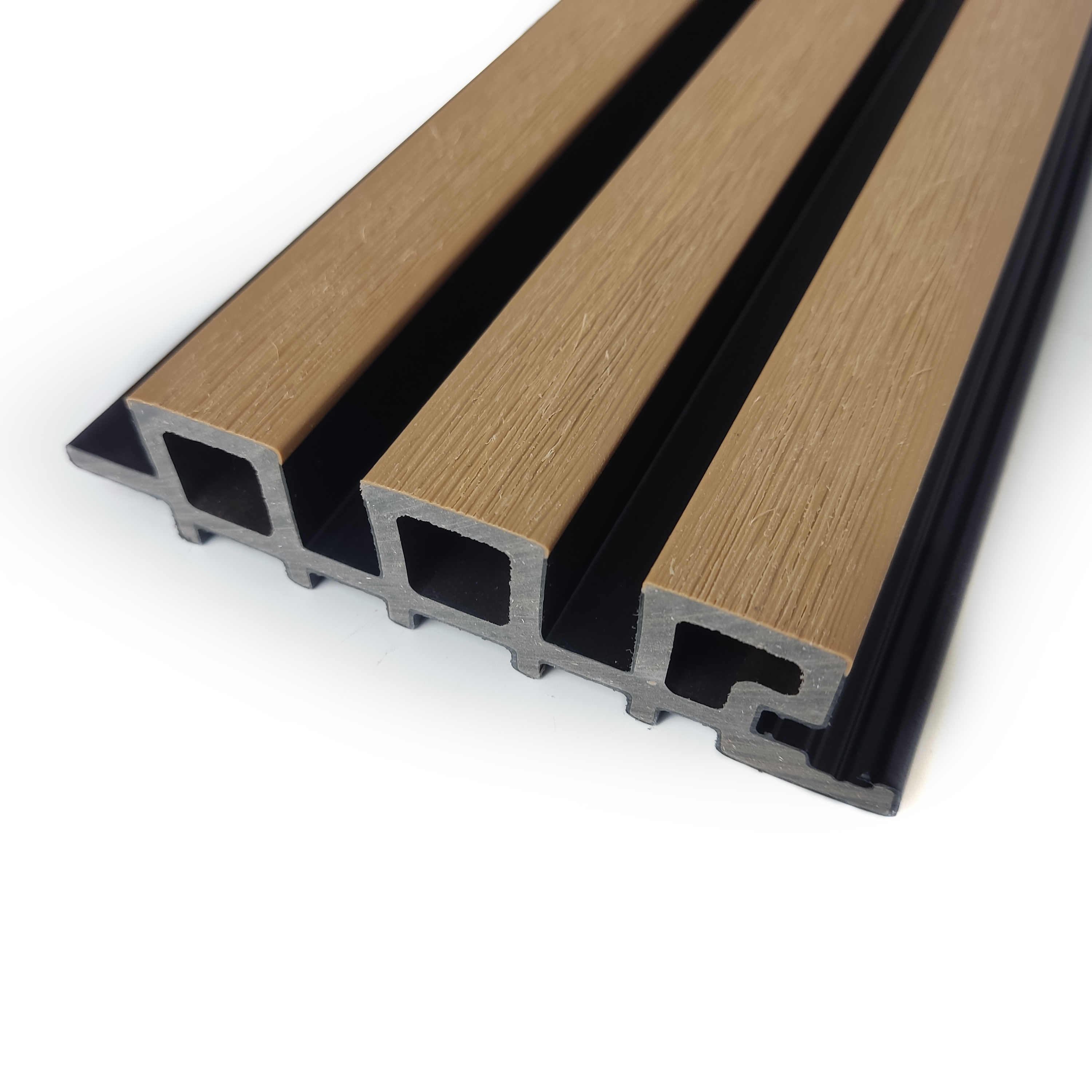 Revestimento exterior de composite ripado cedar com fundo preto minus 220X11.1cm 26mm DIOCO - 6