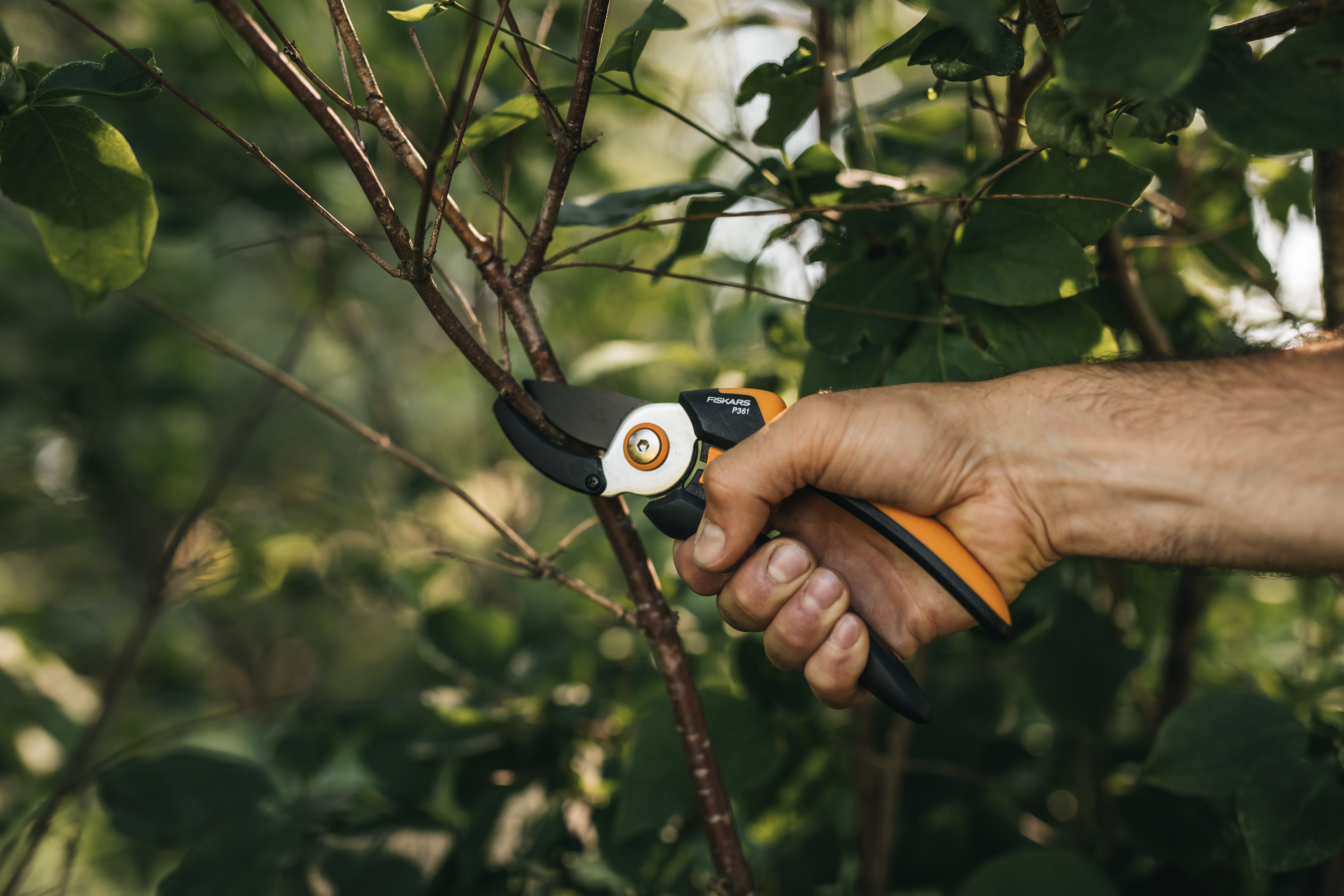 Sekator kowadełkowy do gałęzi P361 Solid Fiskars - 2