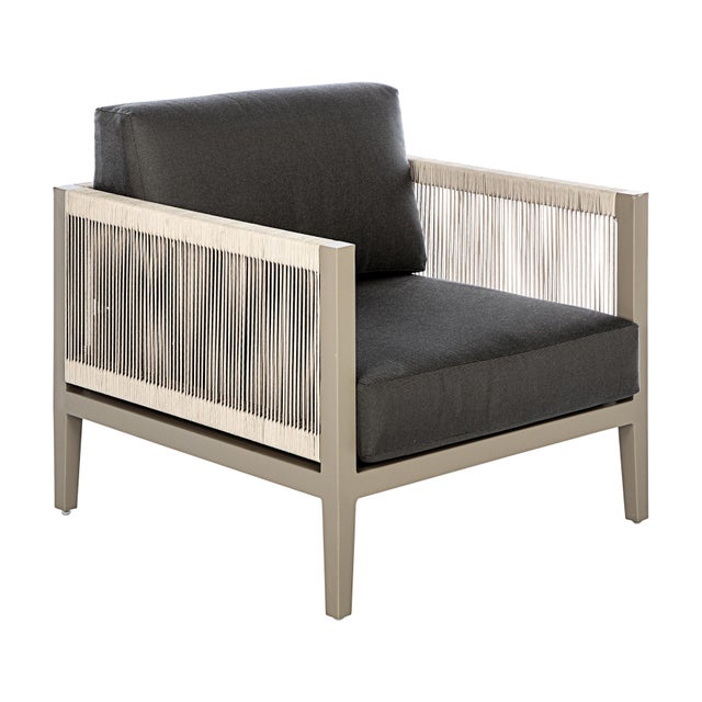 Poltrona da giardino con cuscino grigio e braccioli Portorico, struttura in alluminio seduta in poliestere marrone, L 79.5 x H 65 x P 82.5 cm