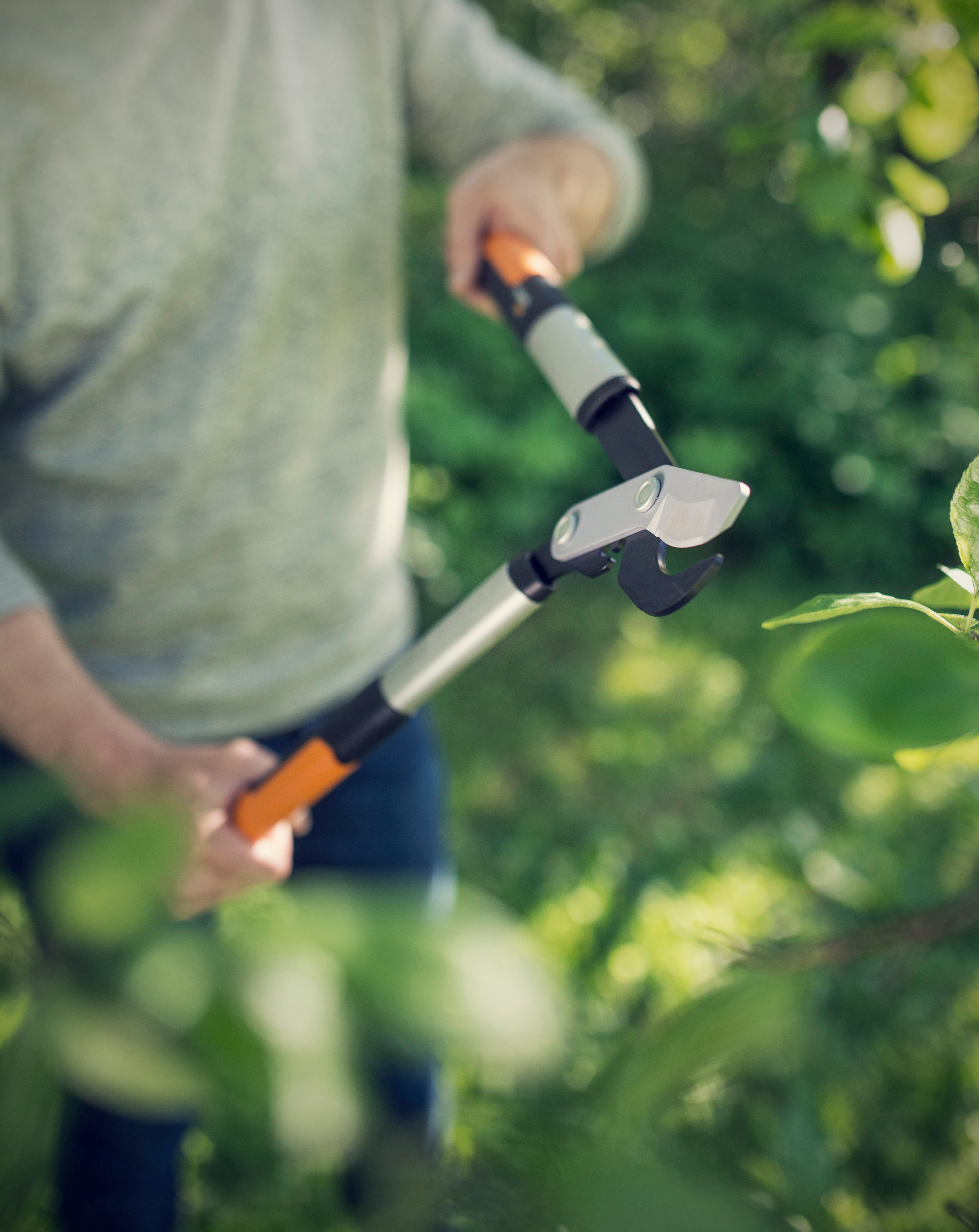 Sekator dźwigniowy nożycowy Fiskars LX94 PowergearX rozmiar M - 2