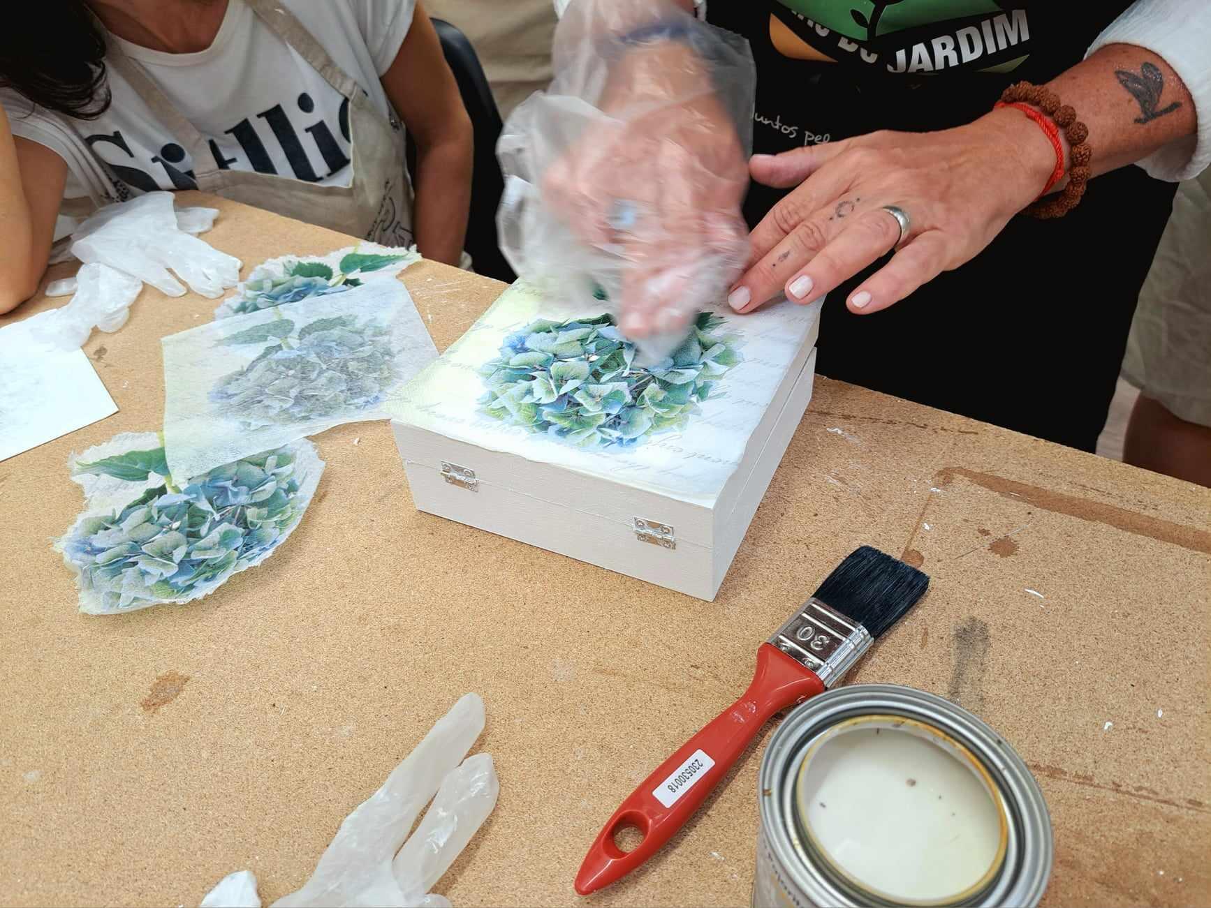 decoupage