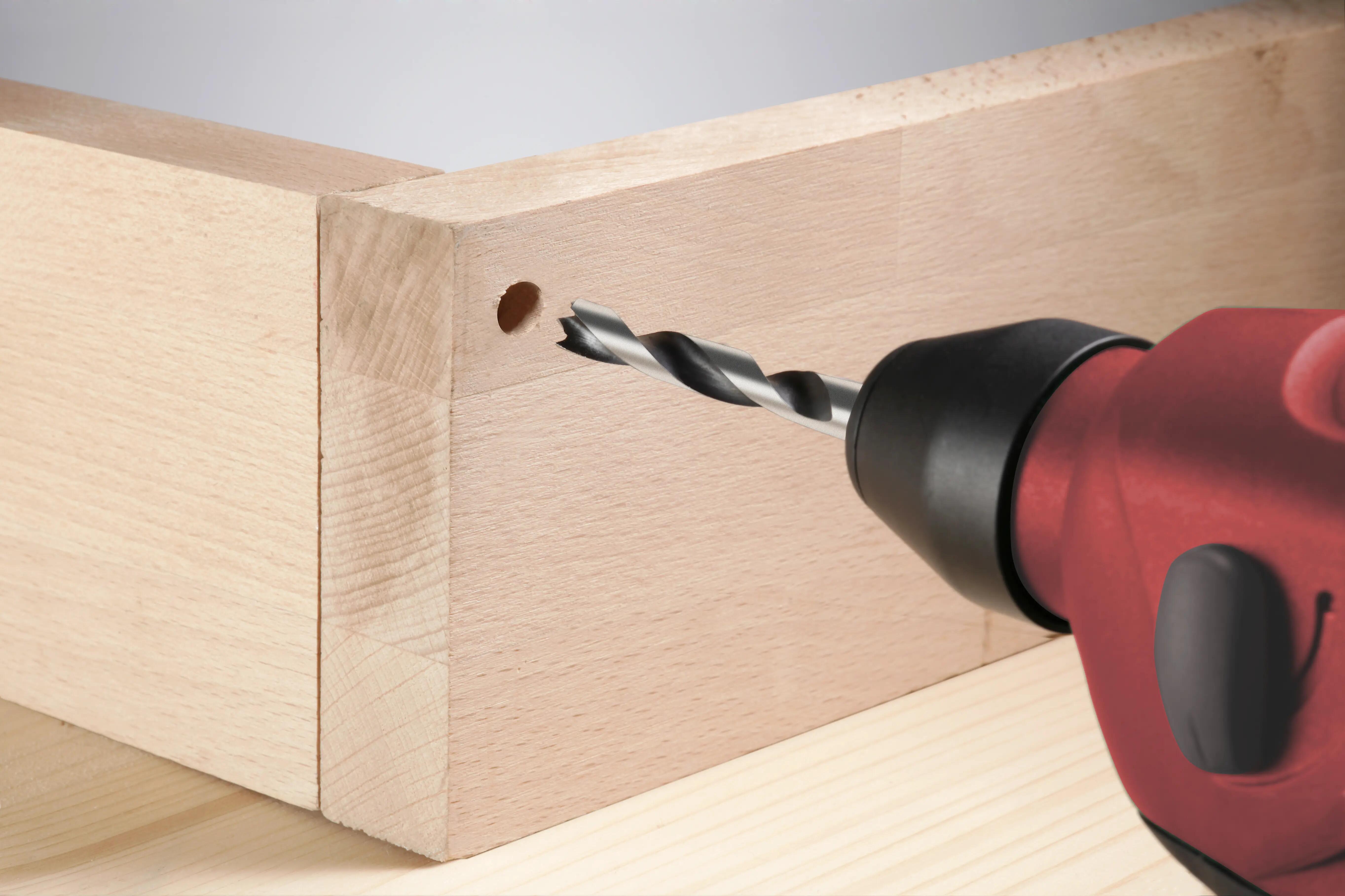 Juego 39 puntas y brocas mixtas KWB - 4