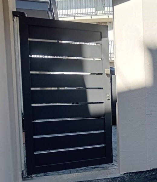 Si Prega Di Chiudere Il Cartello In Alluminio Per Cani O L'adesivo In Vinile - Italia