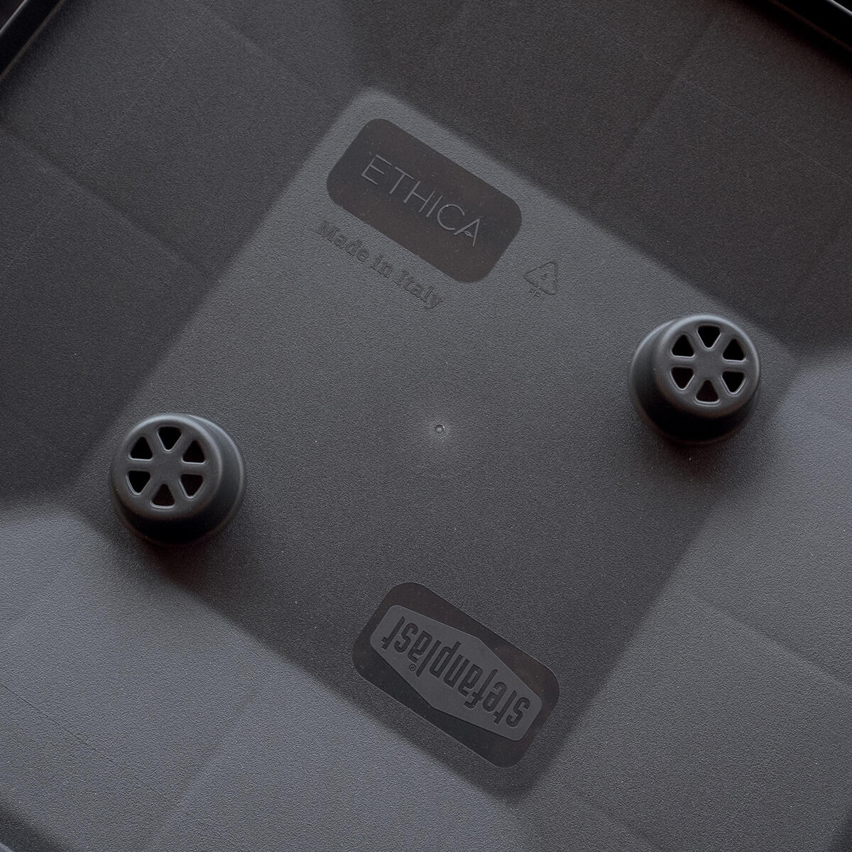 Fioriera autoirrigante Ethica STEFANPLAST in polipropilene grafite H 35 cm - 5