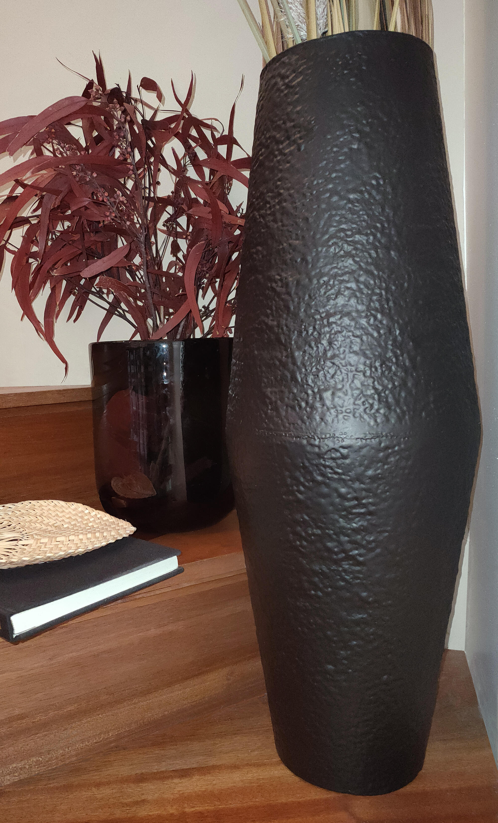 Vase en métal martelé, noir H.65 x D.22 cm - 2