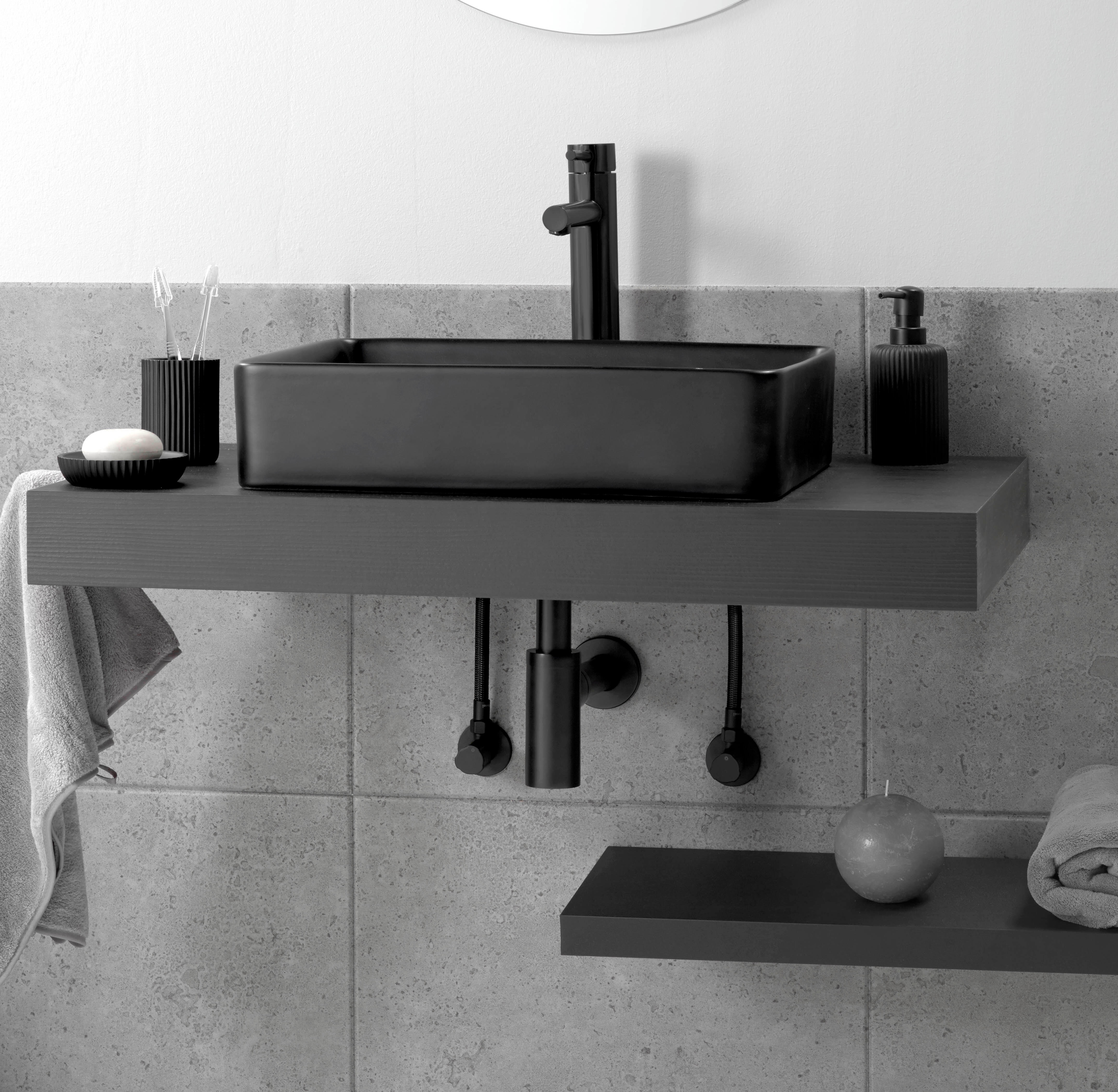 Llave Escuadra Deco Negro Tucai M1/2 -M3/8 - 4