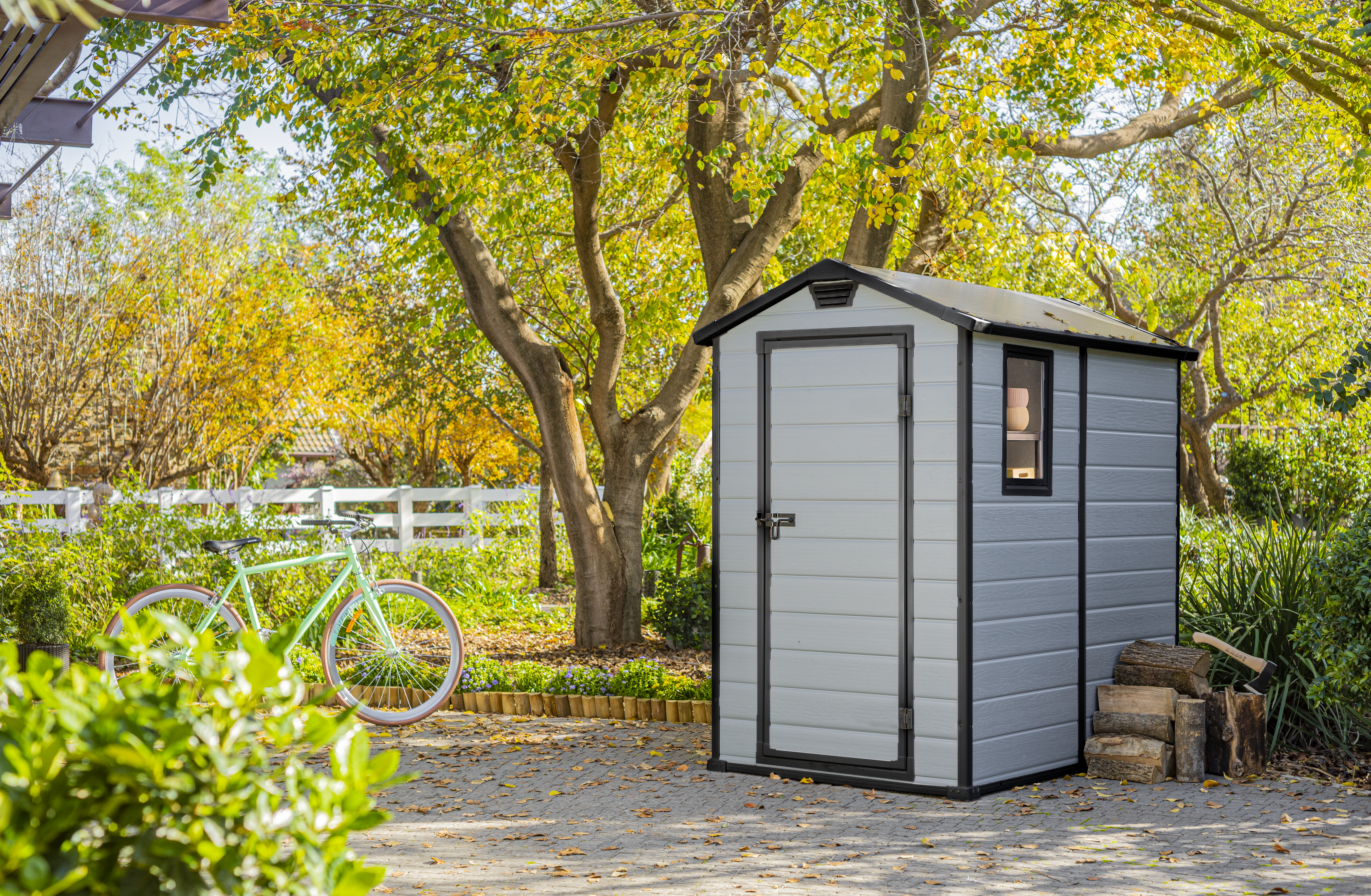 Abrigo de resina KETER MANOR área útil 2,5m² - 2