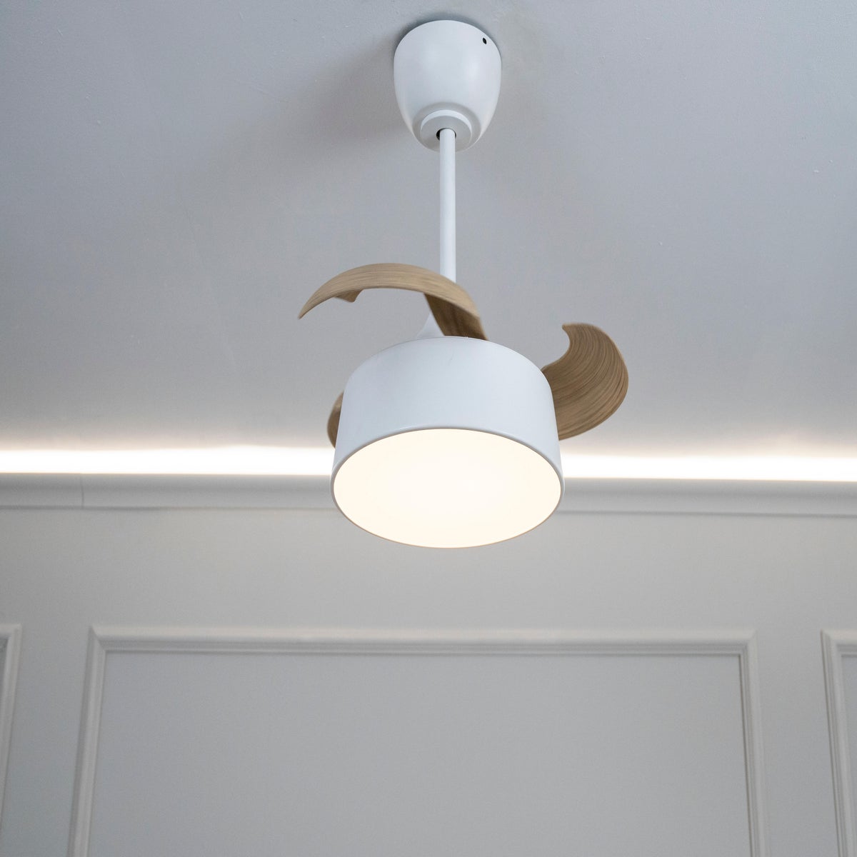 ventilador con aspas retráctiles