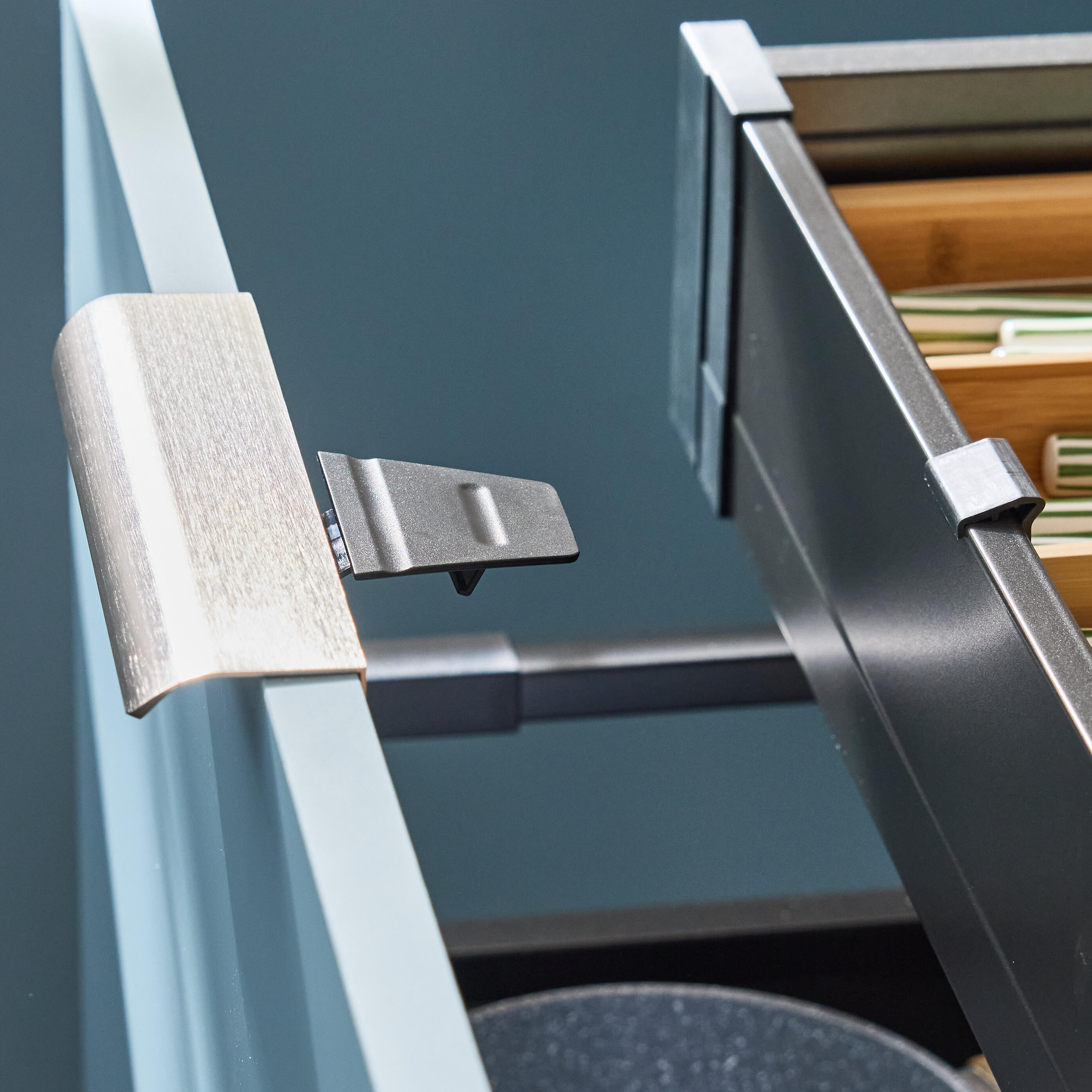 Clip para gaveta interior cinza - 3