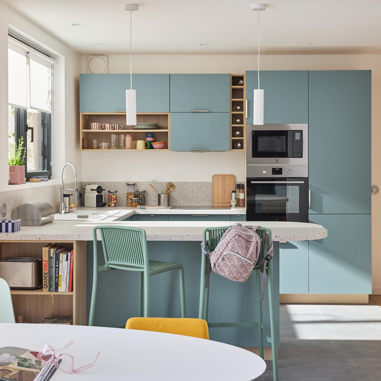 Diapositive Une cuisine bleue Iceberg : design et éco-responsable