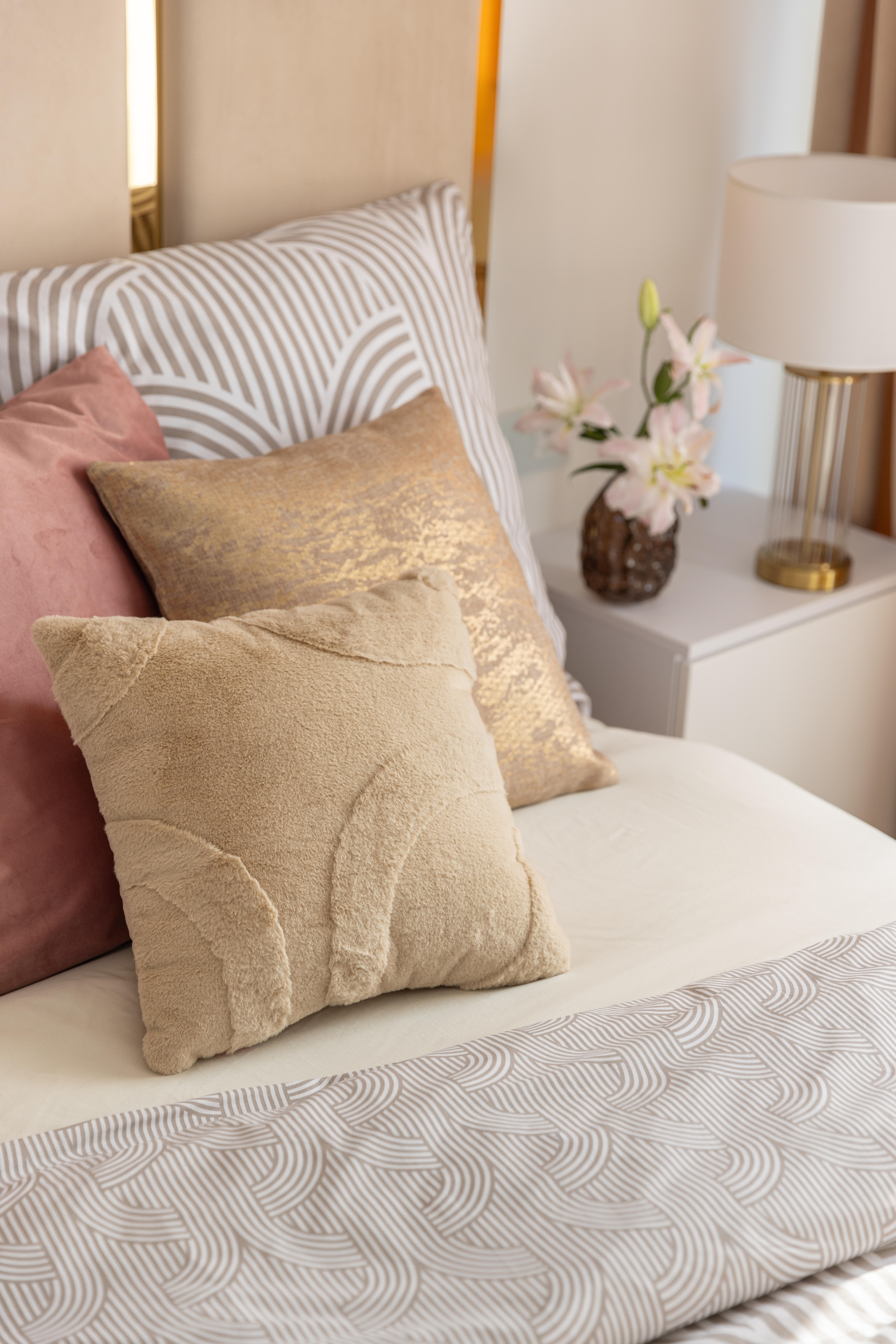 Lampa stołowa Mamio miedź E27 Inspire - 9