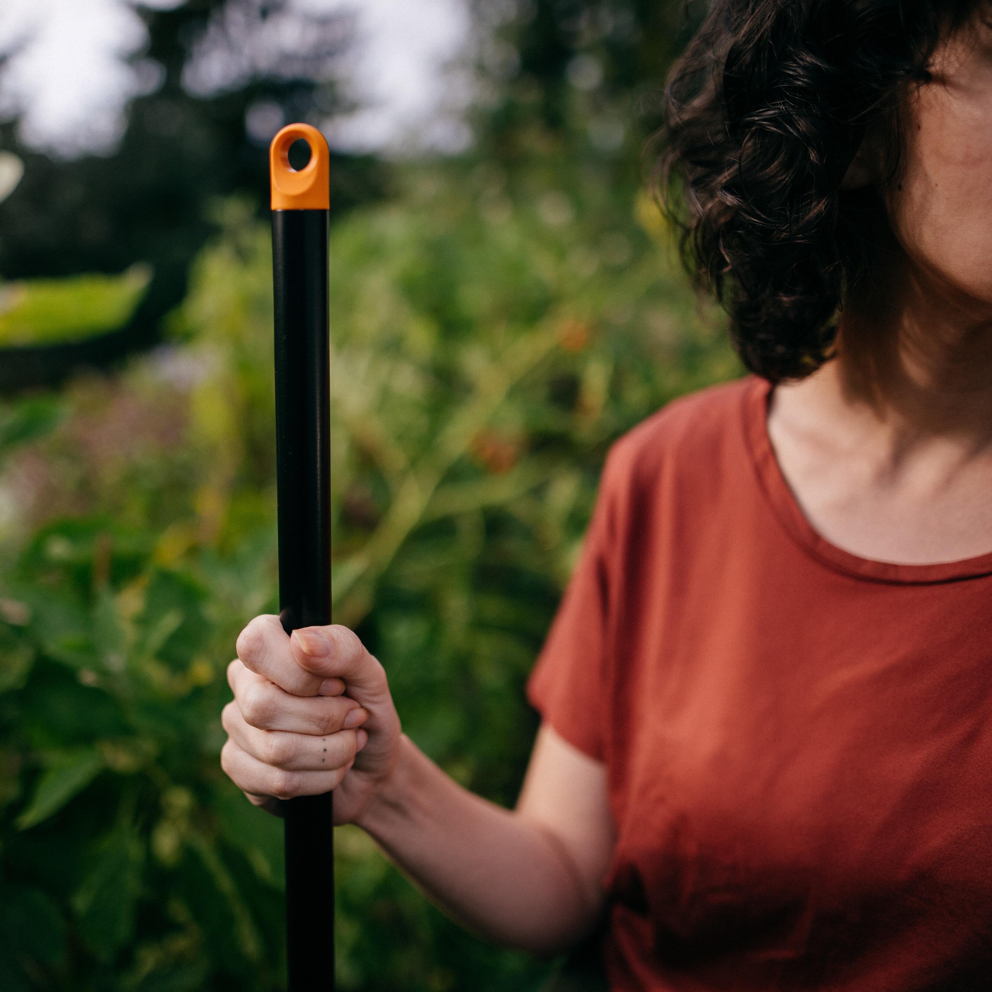 Grabie do trawy szer.36 cm Solid Fiskars - 2