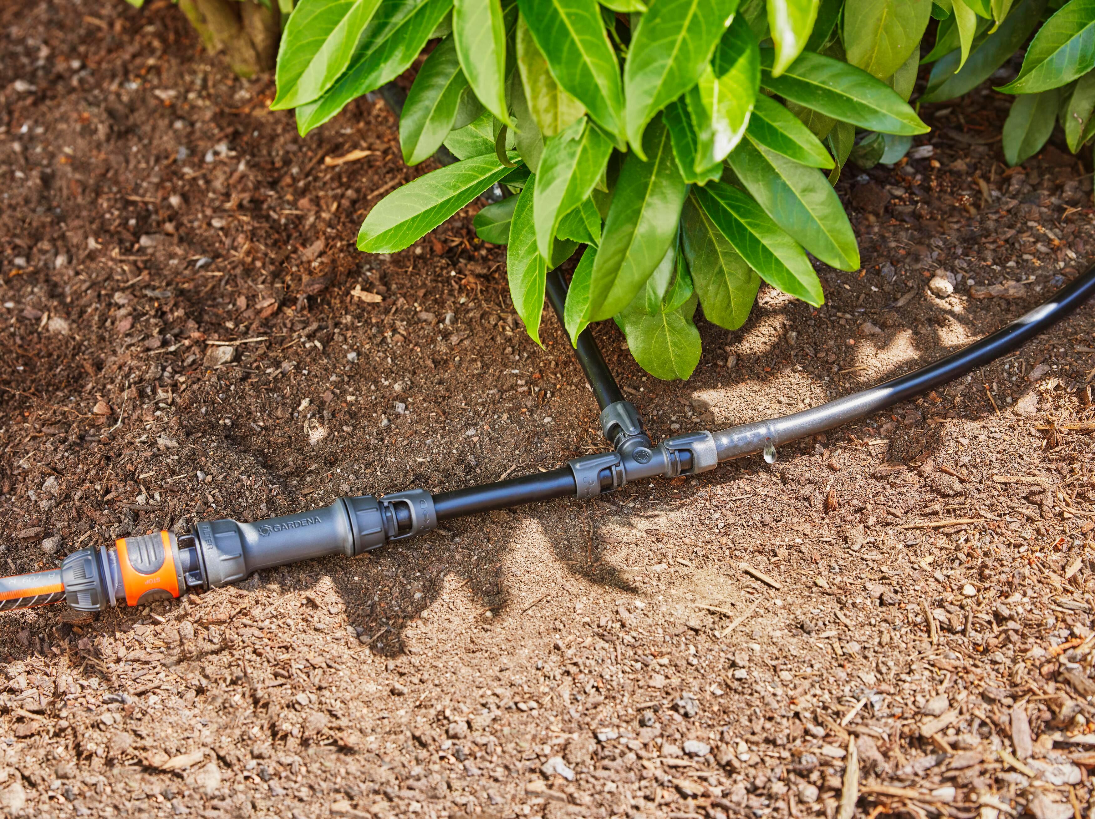 Kit de riego por goteo gardena para setos y arbustos
