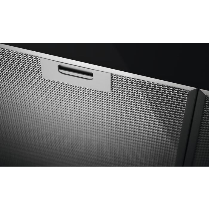 hotte Electrolux avec filtre à graisse performant