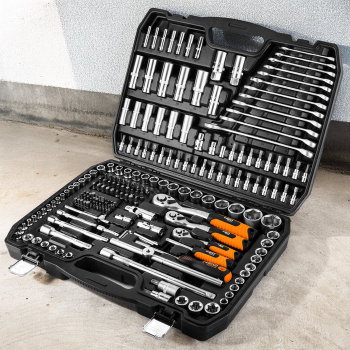 Zestaw kluczy nasadowych 216 szt. Neo