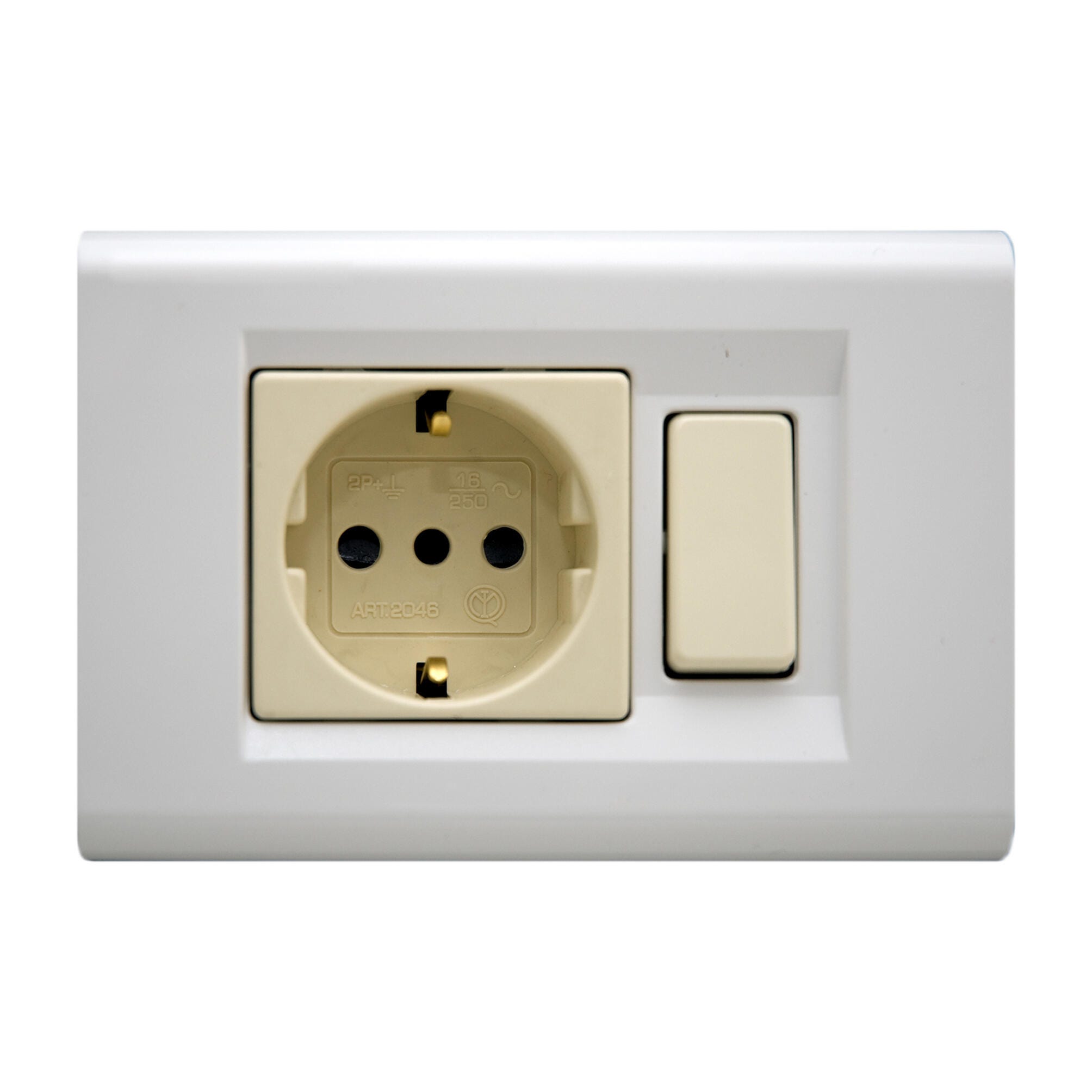 Multipresa ELECTRALINE 1 presa universale cavo 2 m | Leroy Merlin Multipresa ELECTRALINE 1 presa universale cavo 2 m | Leroy Merlin