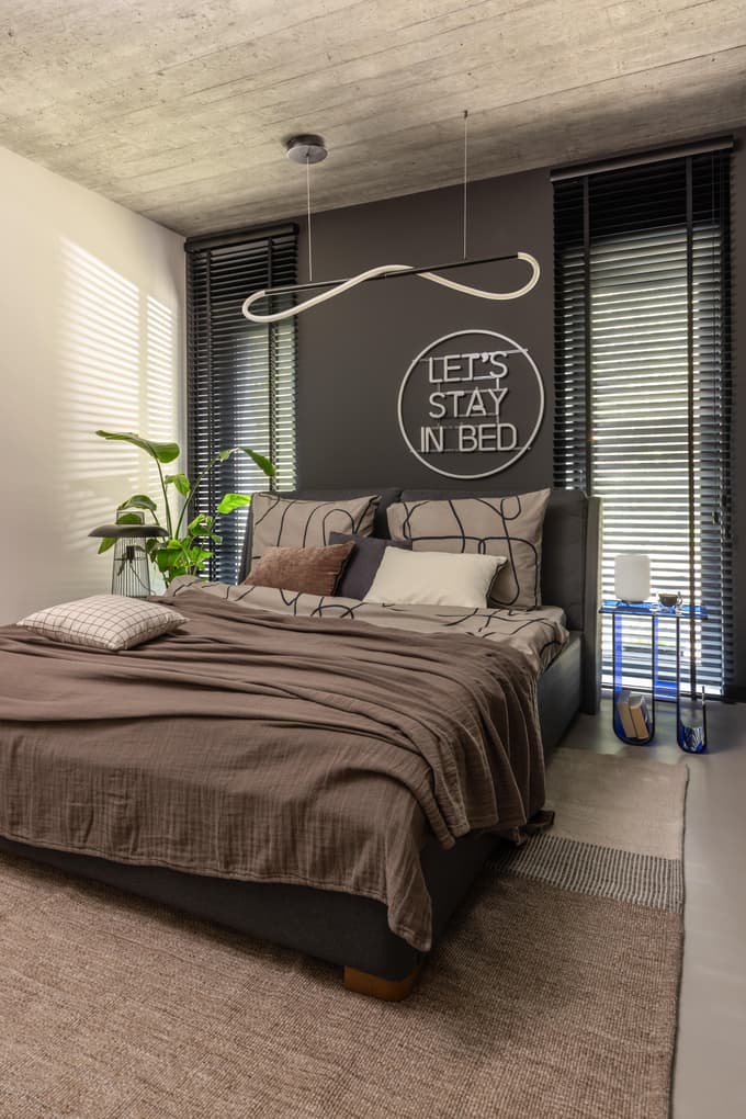sypialnia w stylu loft