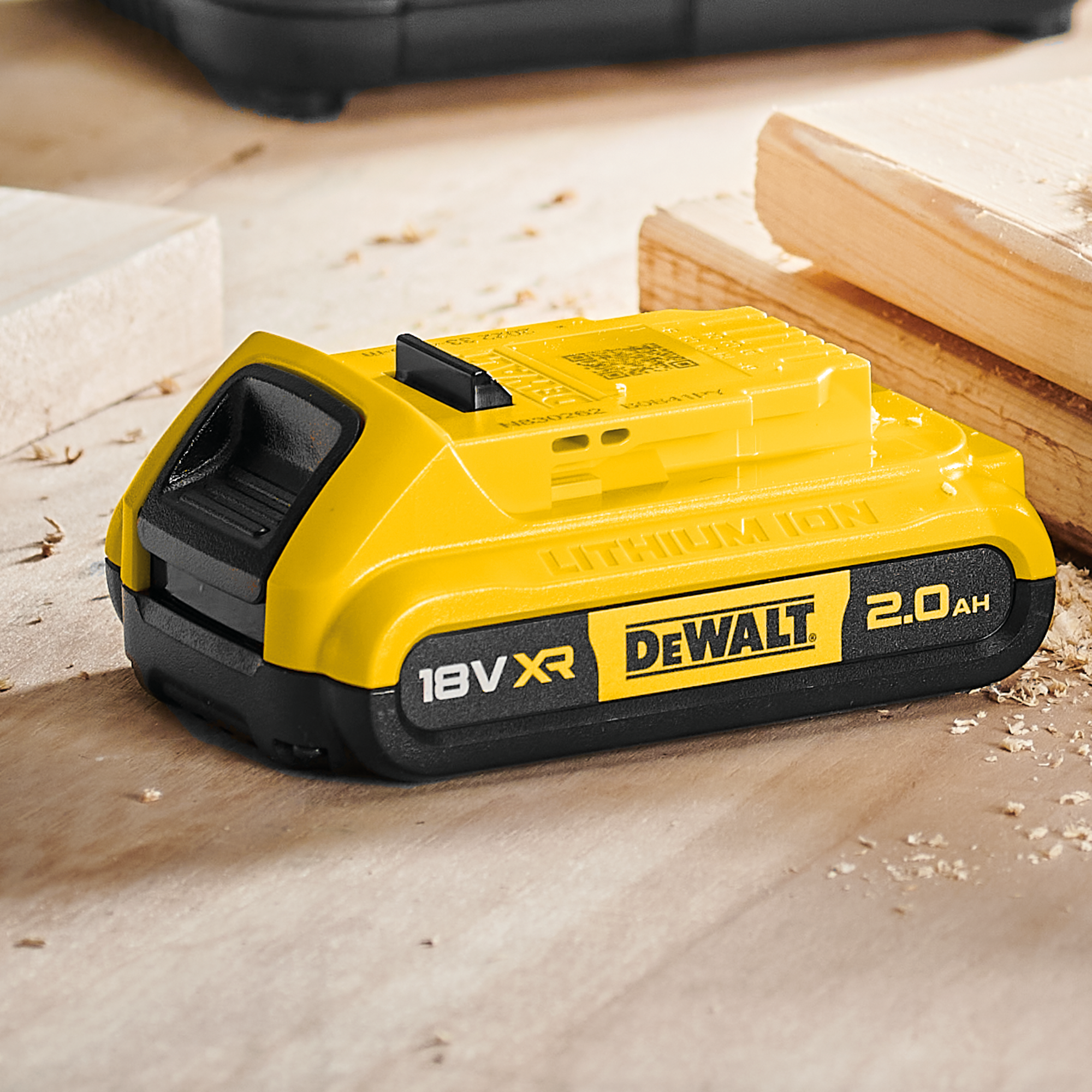 Wiertarko-wkrętarka z wytrzymałymi akumulatorami - 2