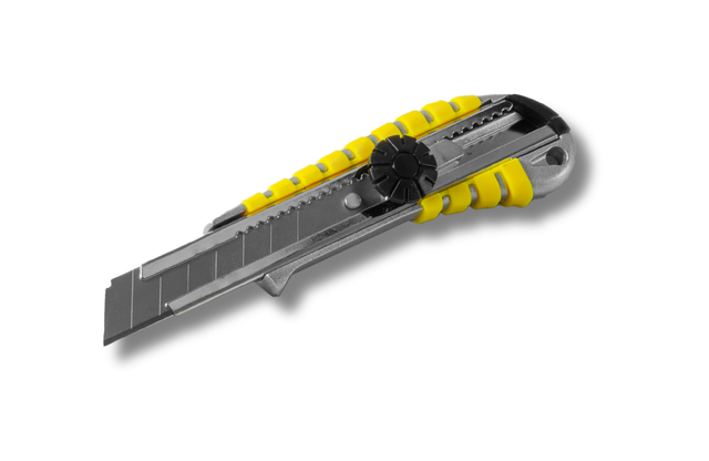 Cutter metálico 18mm AKIFIX acero gomado con rueda