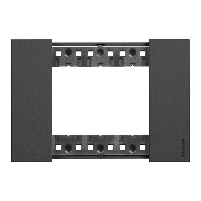 Placca 3 moduli serie Living Now BTICINO in ABS nero