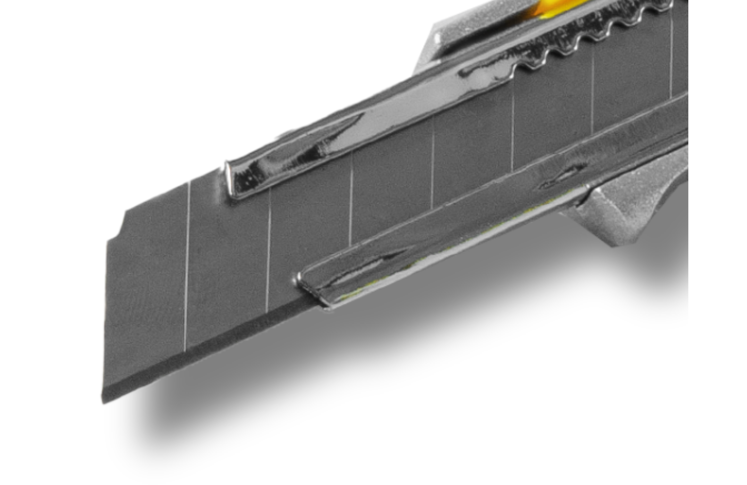 Cutter metálico 18mm AKIFIX acero gomado autoblocante - 5