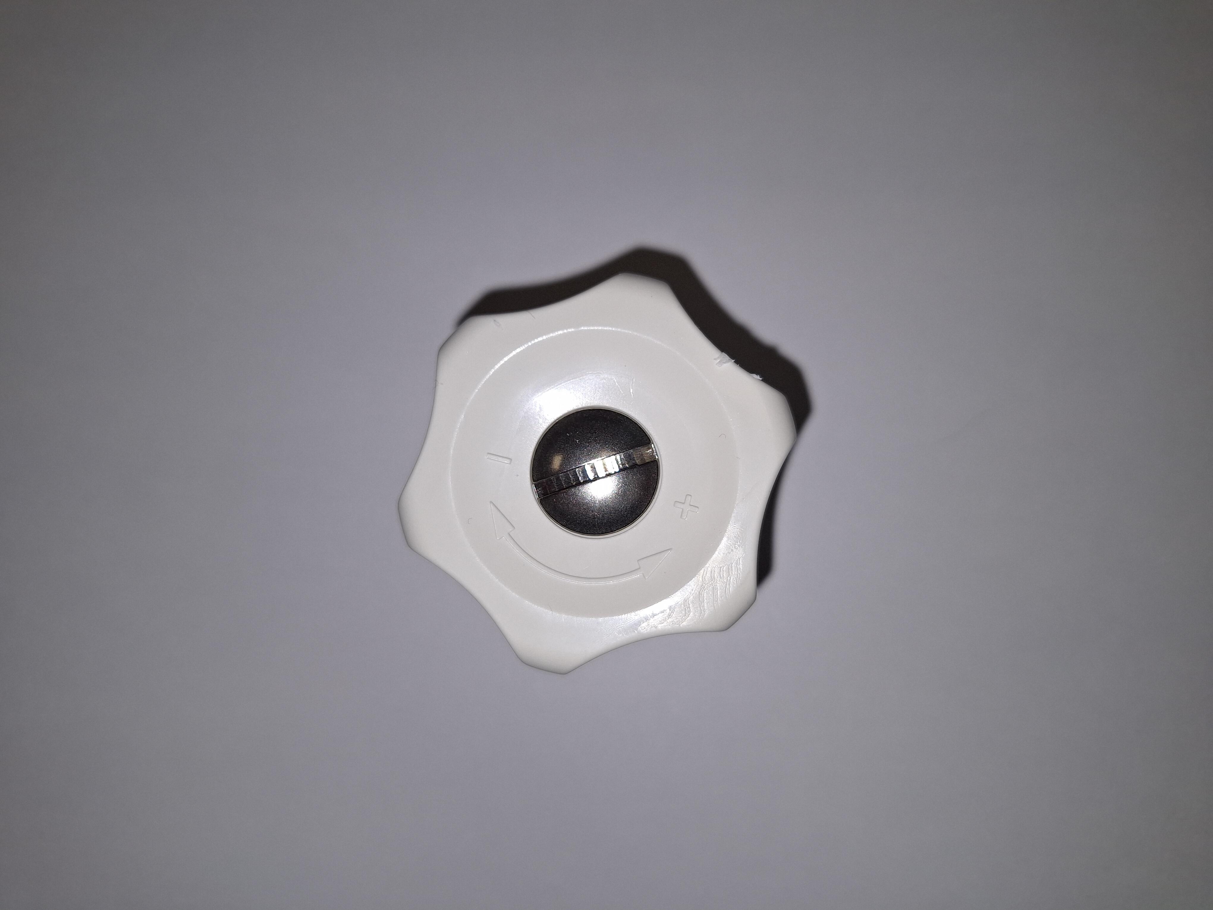Robinet manuel pvc nickelé SAR - 4