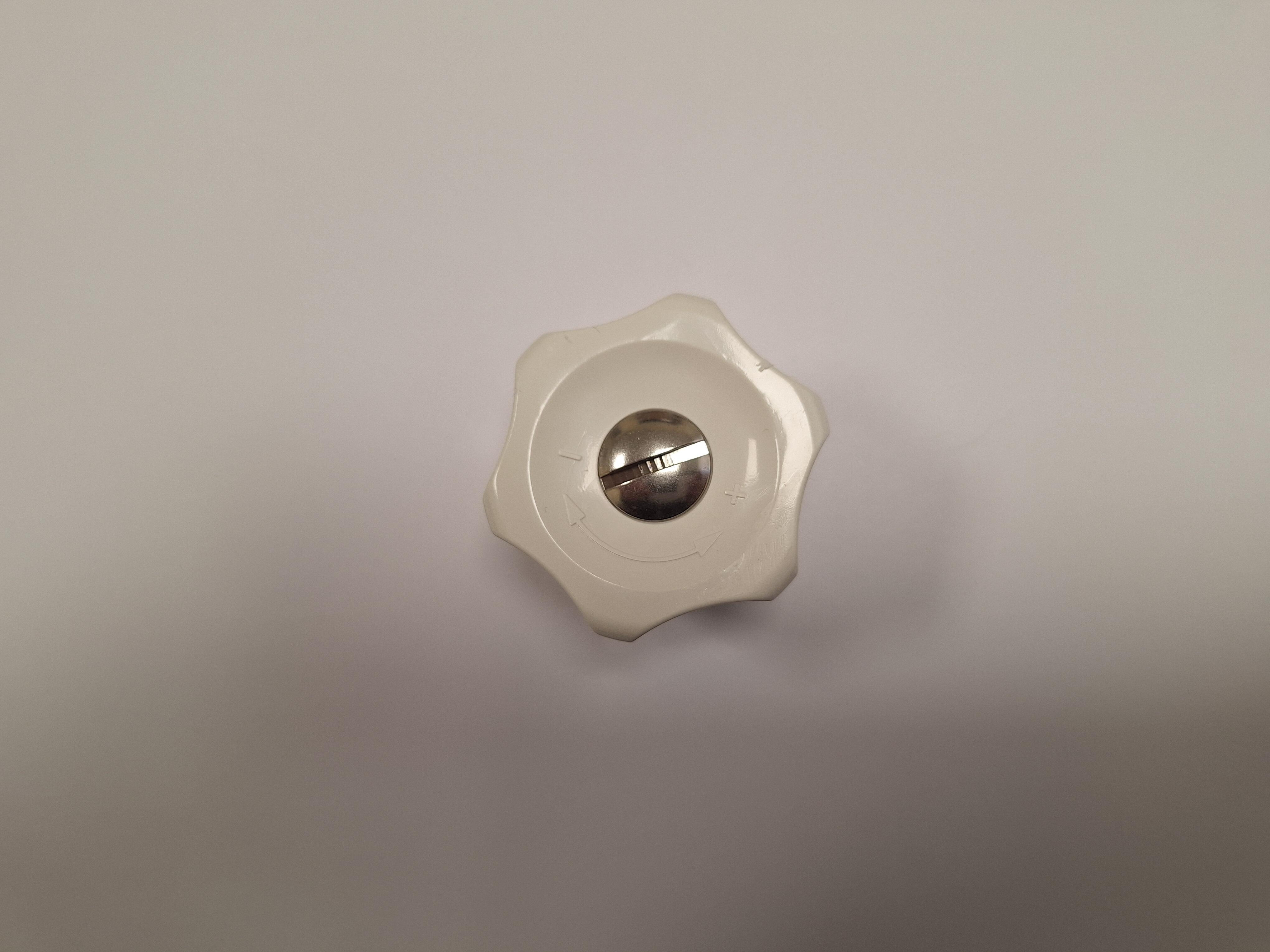 Robinet manuel pvc nickelé SAR - 2