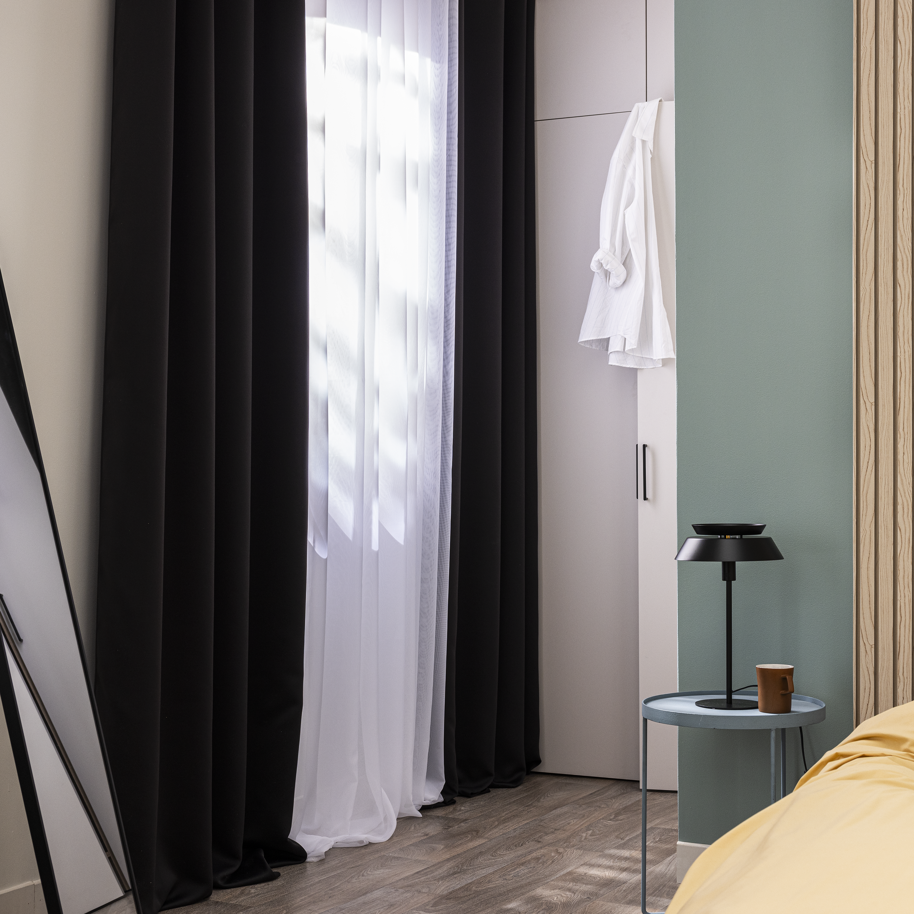 Cortinado ilhós Arel 140x280cm preto Inspire - 3