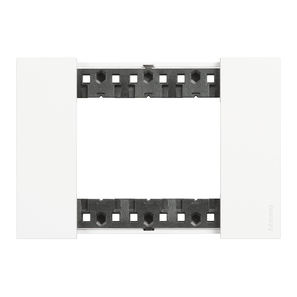 Placca 3 moduli serie Living Now  BTICINO bianco - 2