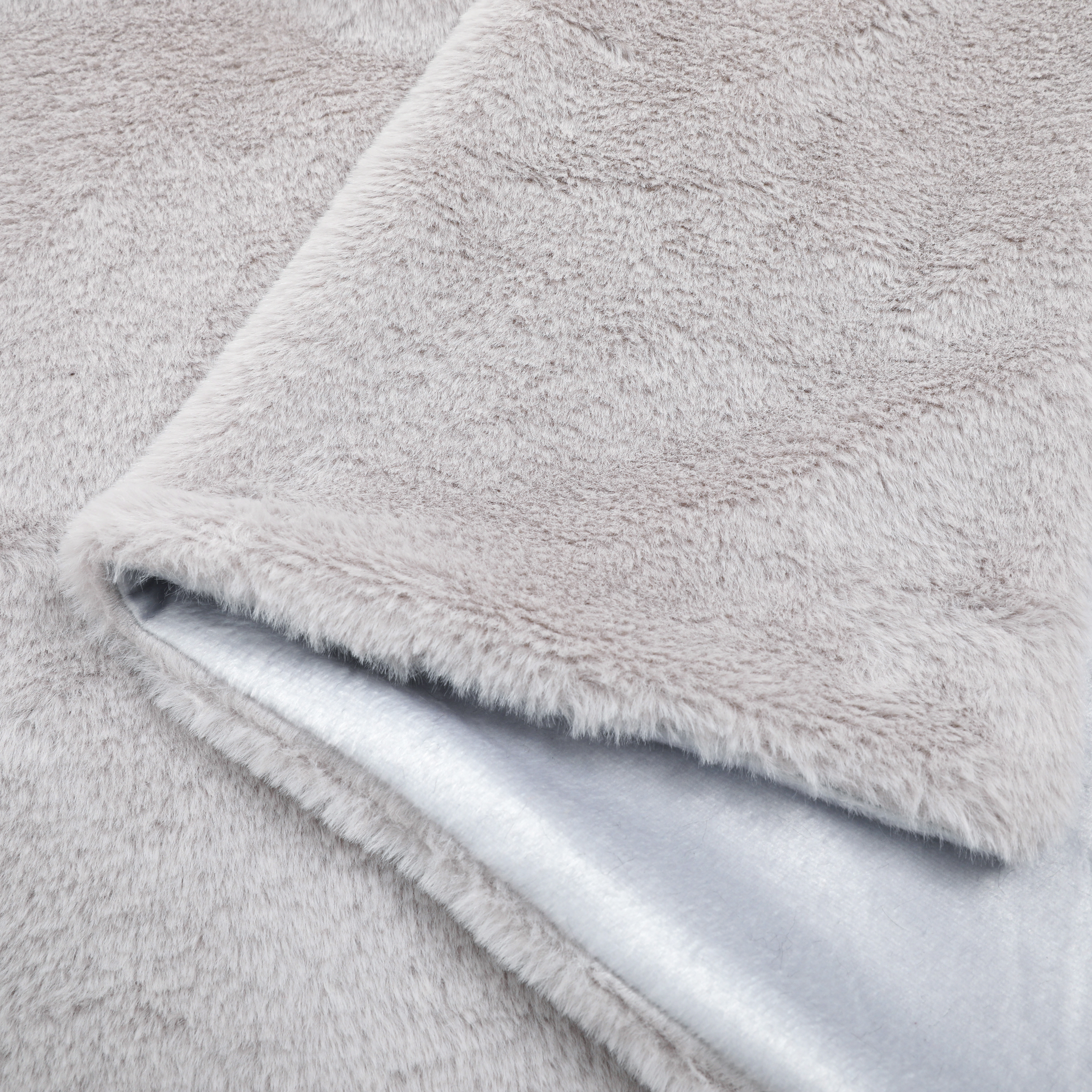 Manta imitación piel New Enalie rectangular INSPIRE poliéster liso gris 200x220 cm - 4