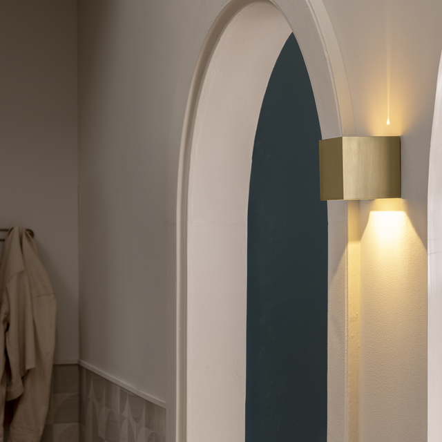 Applique LED glamour Kubbo dorato IP20, 900 lumen, INSPIRE