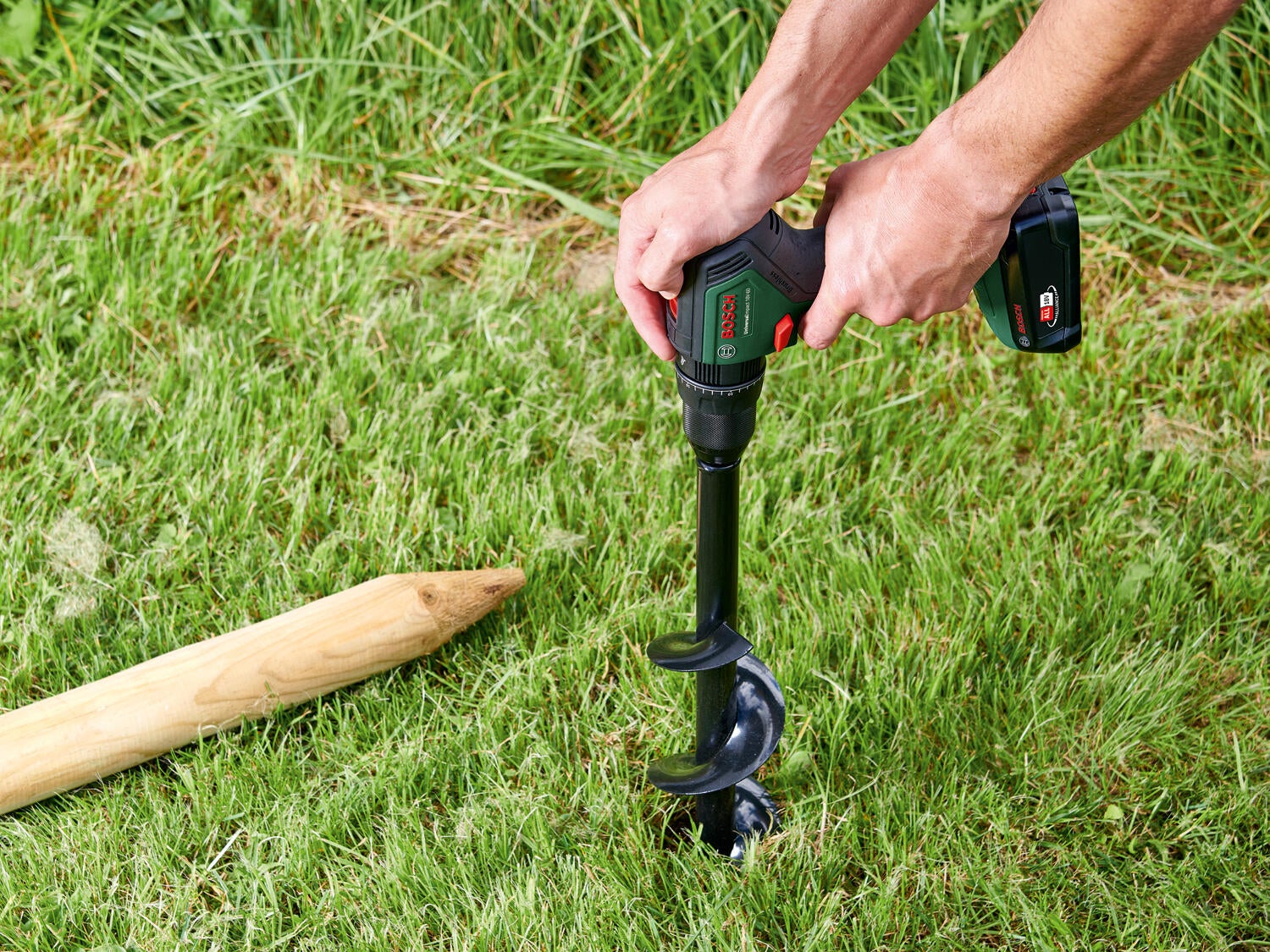 Perceuse à percussion 18 V BOSCH UniversalImpact 18V-60, 60 Nm + 2 batteries 2Ah - 6