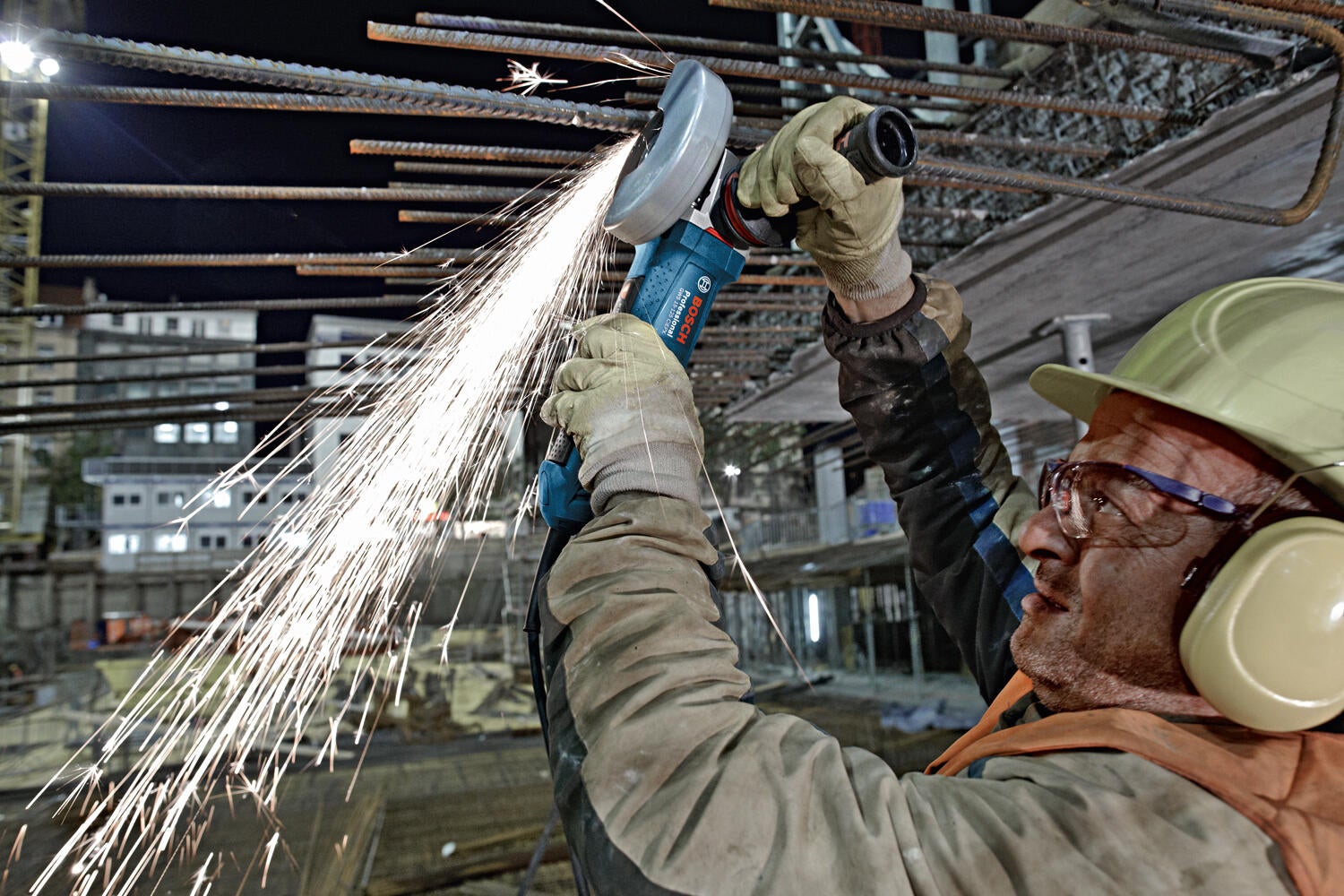 Meuleuse filaire BOSCH PROFESSIONAL GWS 12-125 + 1 disque, 1200 W - 4