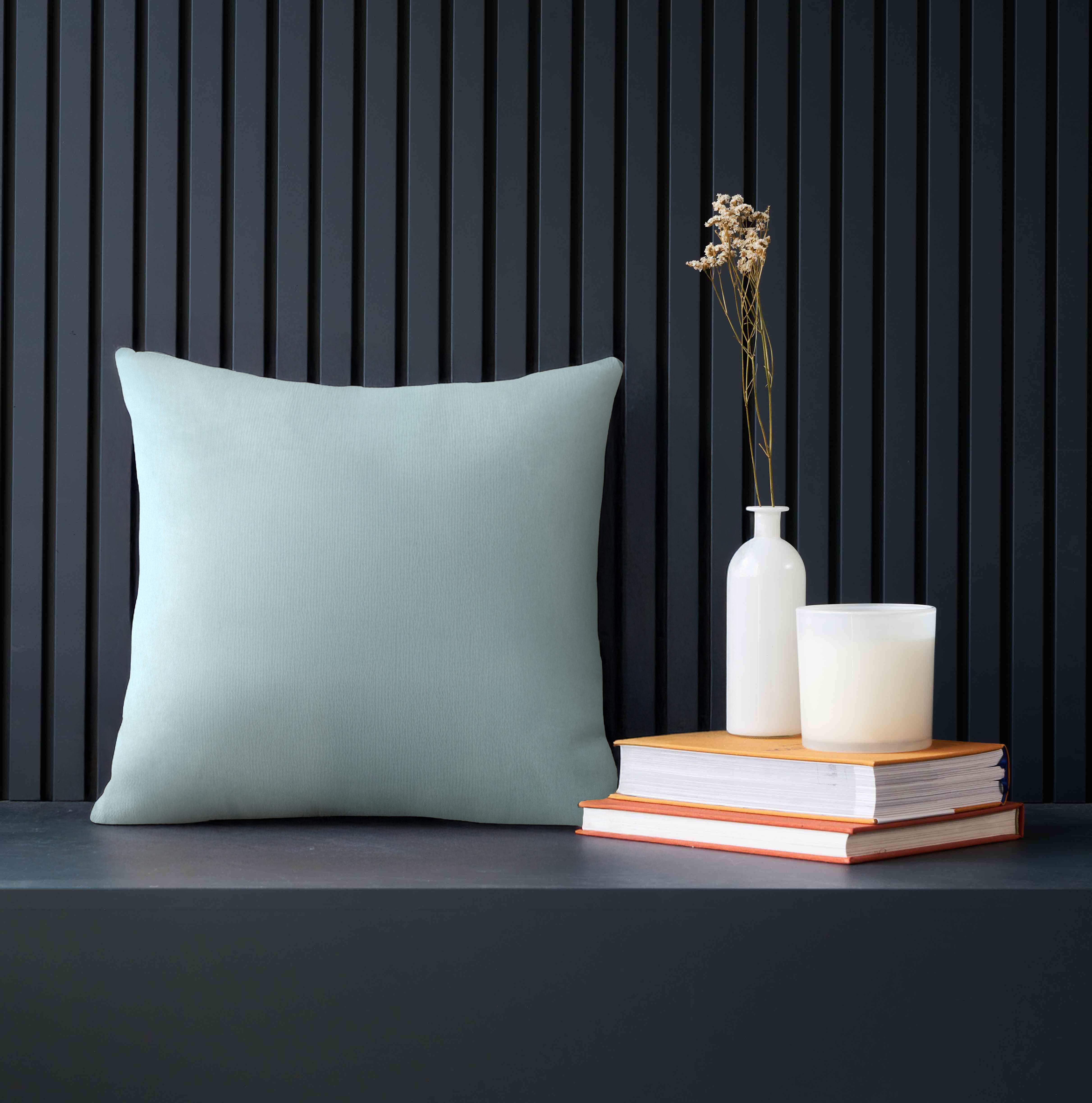 Funda de cojín cuadrada Pharell algodón poliéster liso azul fjord doble cara overlock y cosido con cremallera INSPIRE 60 x 60 cm - 3