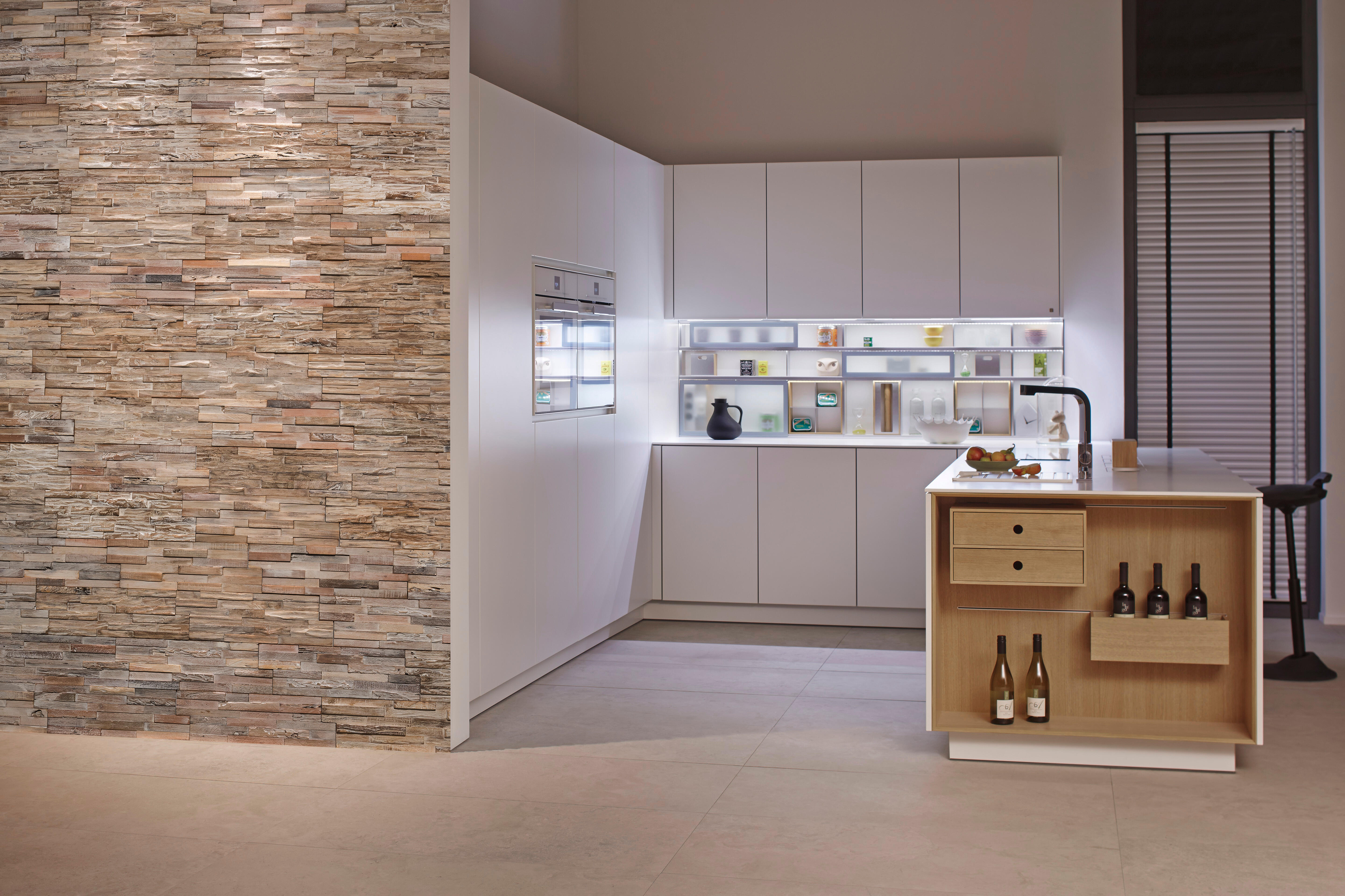 Revestimiento adhesivo serie ultrawood blanco 18x49,5 cm