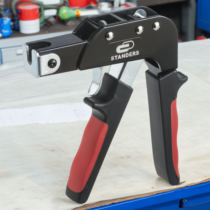 Pistolet montażowy Standers.