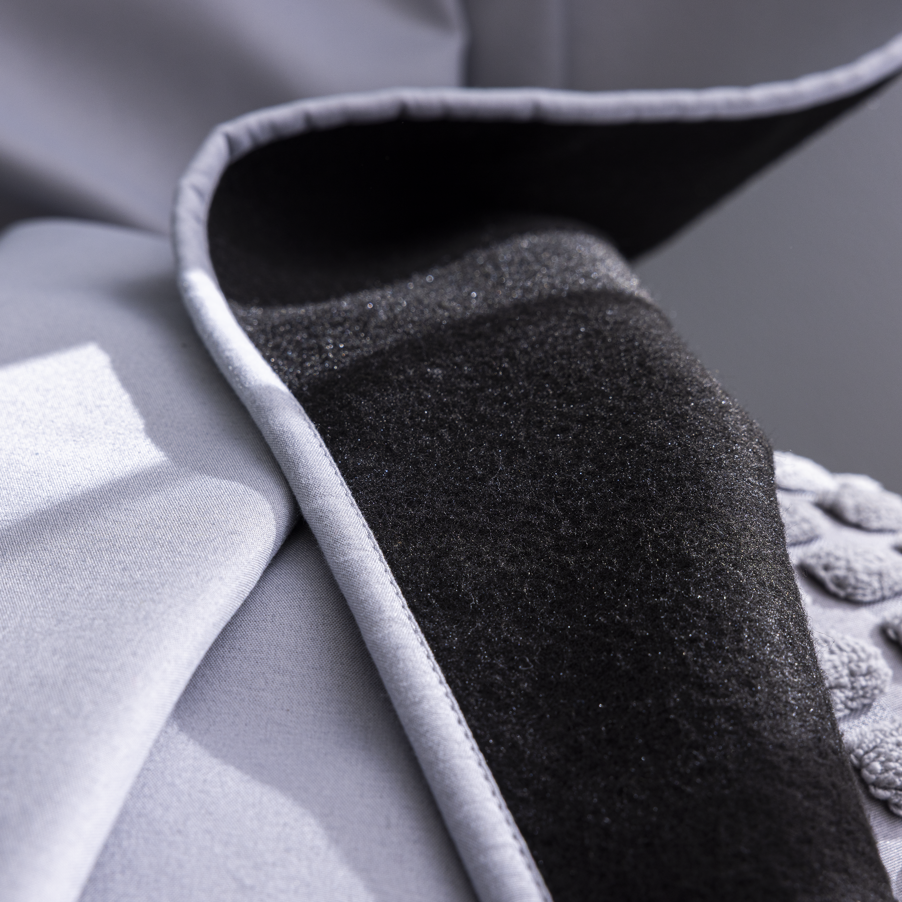 Cortina  ollaos Termica Dagmar  INSPIRE  gris granito de 140x280cm - 5