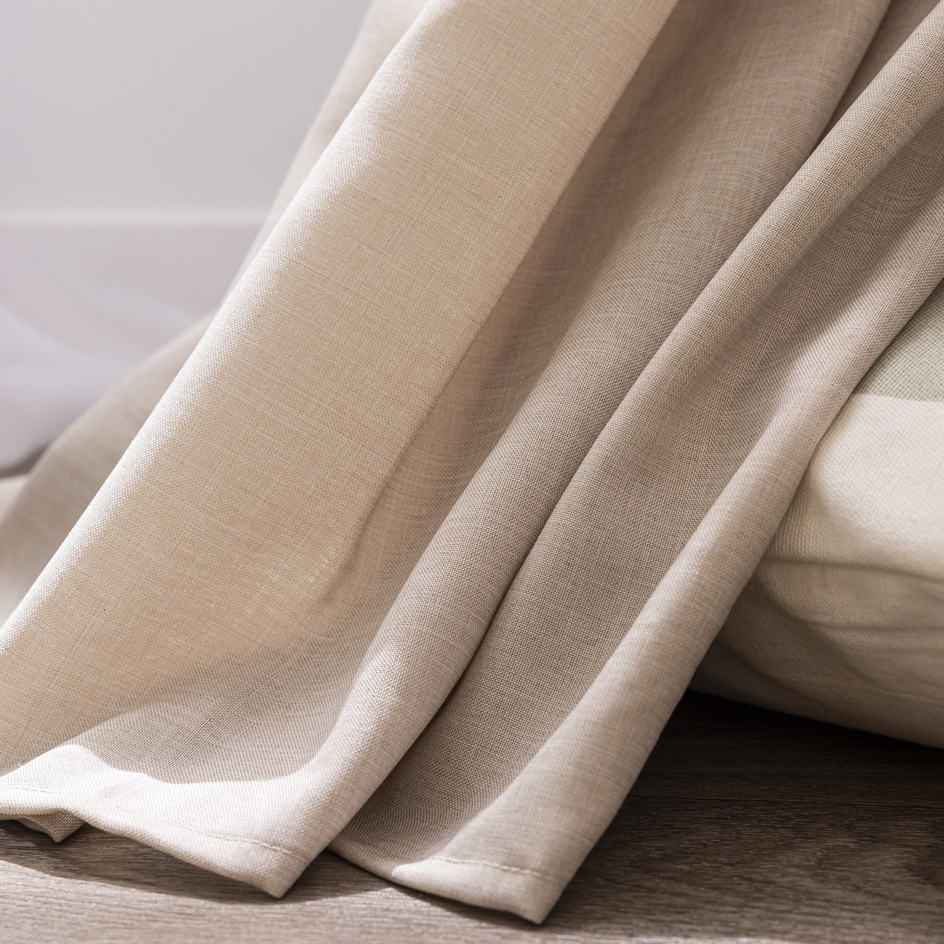 Zasłona Raspberry Trench beżowa 140 x 280 cm na taśmie Inspire - 6