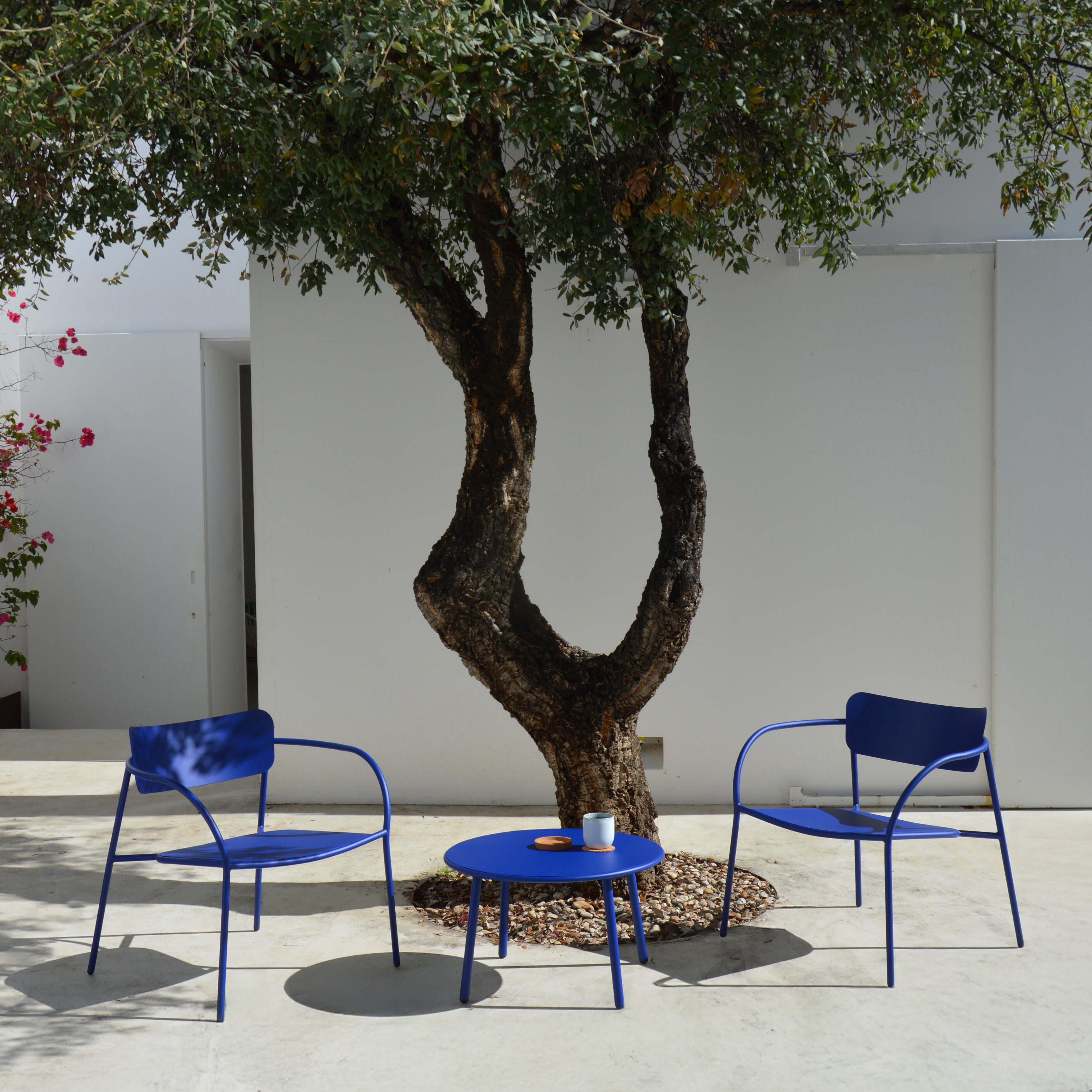 Table de jardin basse ARCANE Majorelle rond bleu 2 personnes - 6