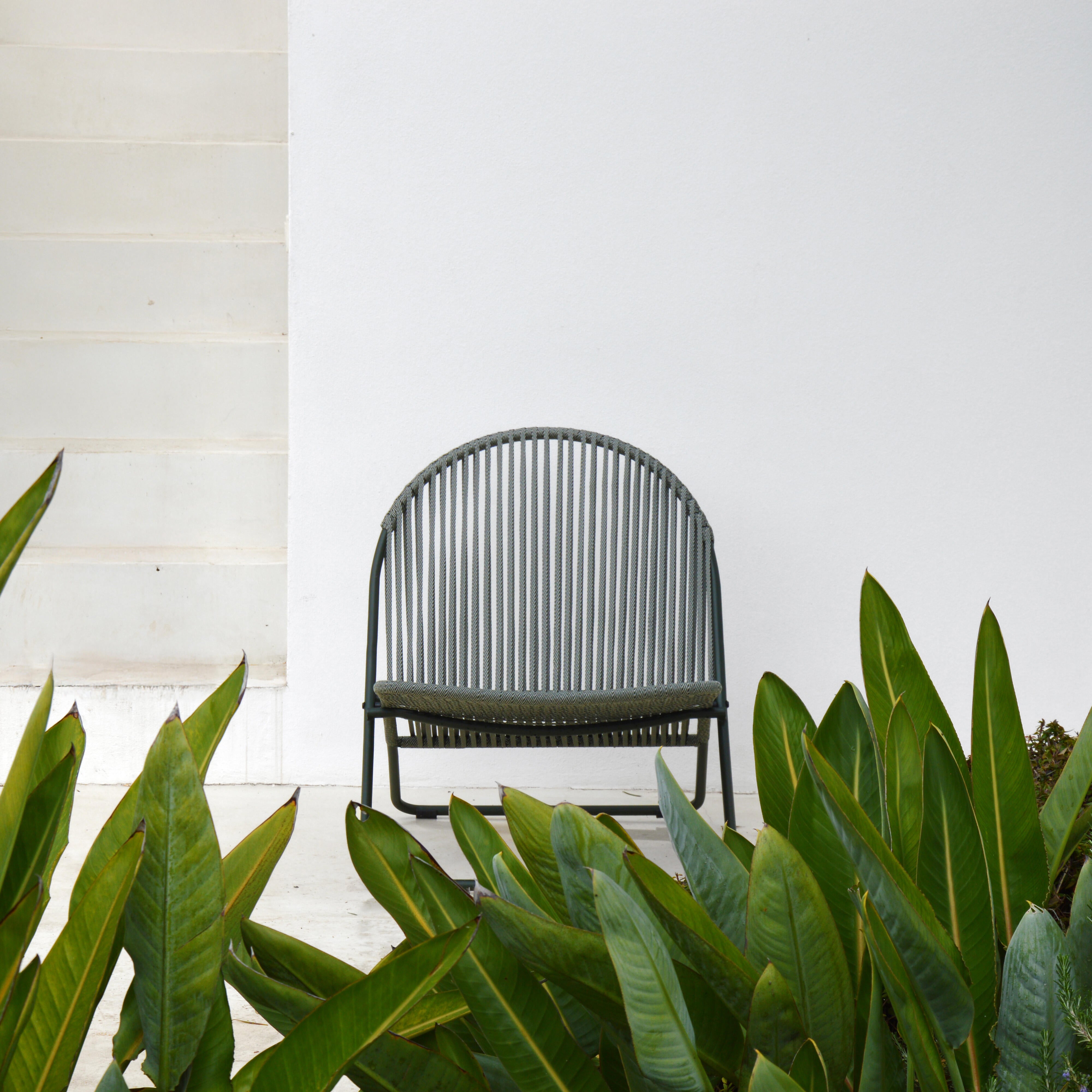 Fauteuil bas de jardin ARCANE Bulle en acier vert - 4