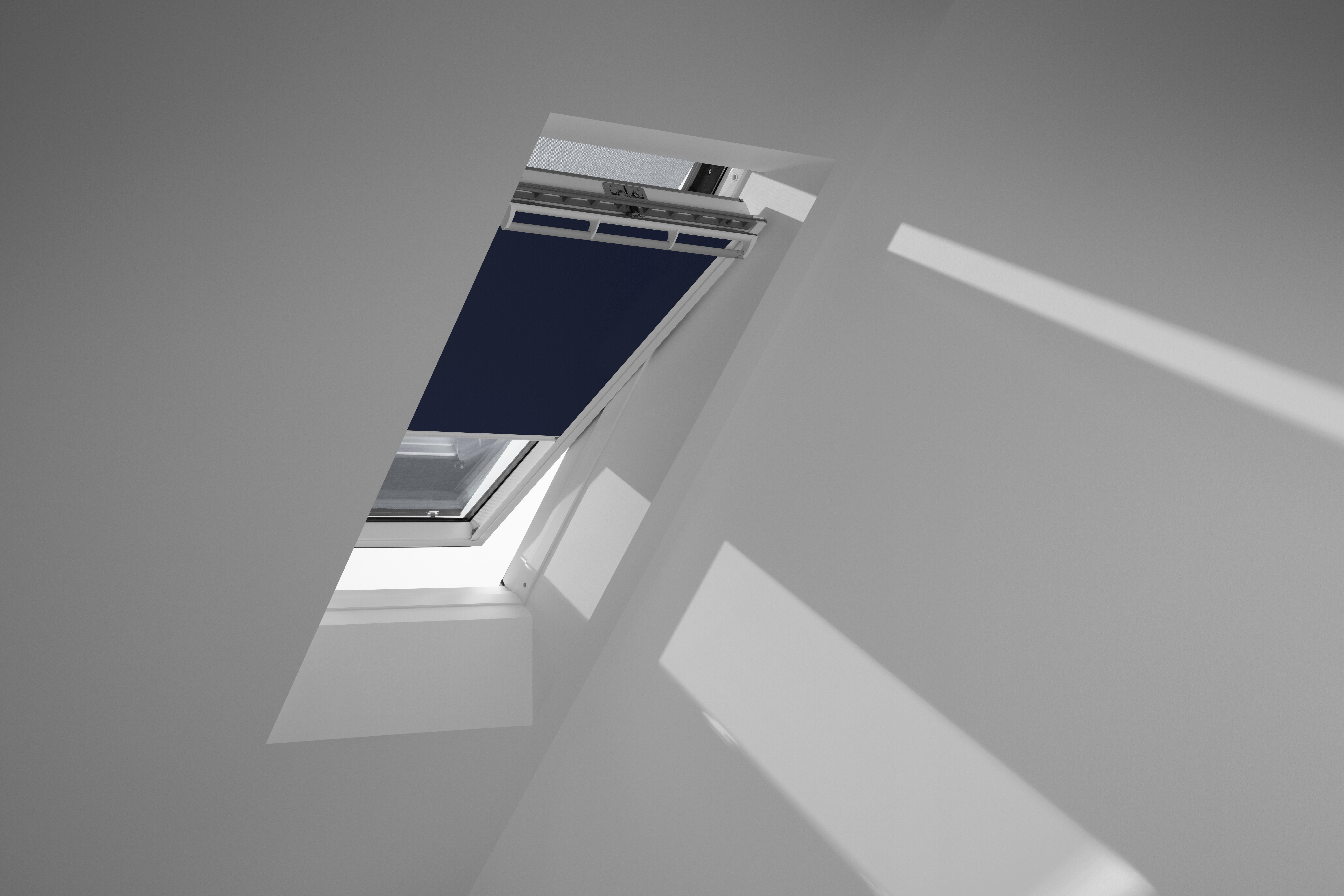 Store occultant VELUX DKL MK04 bleu foncé L78xH98cm - 3