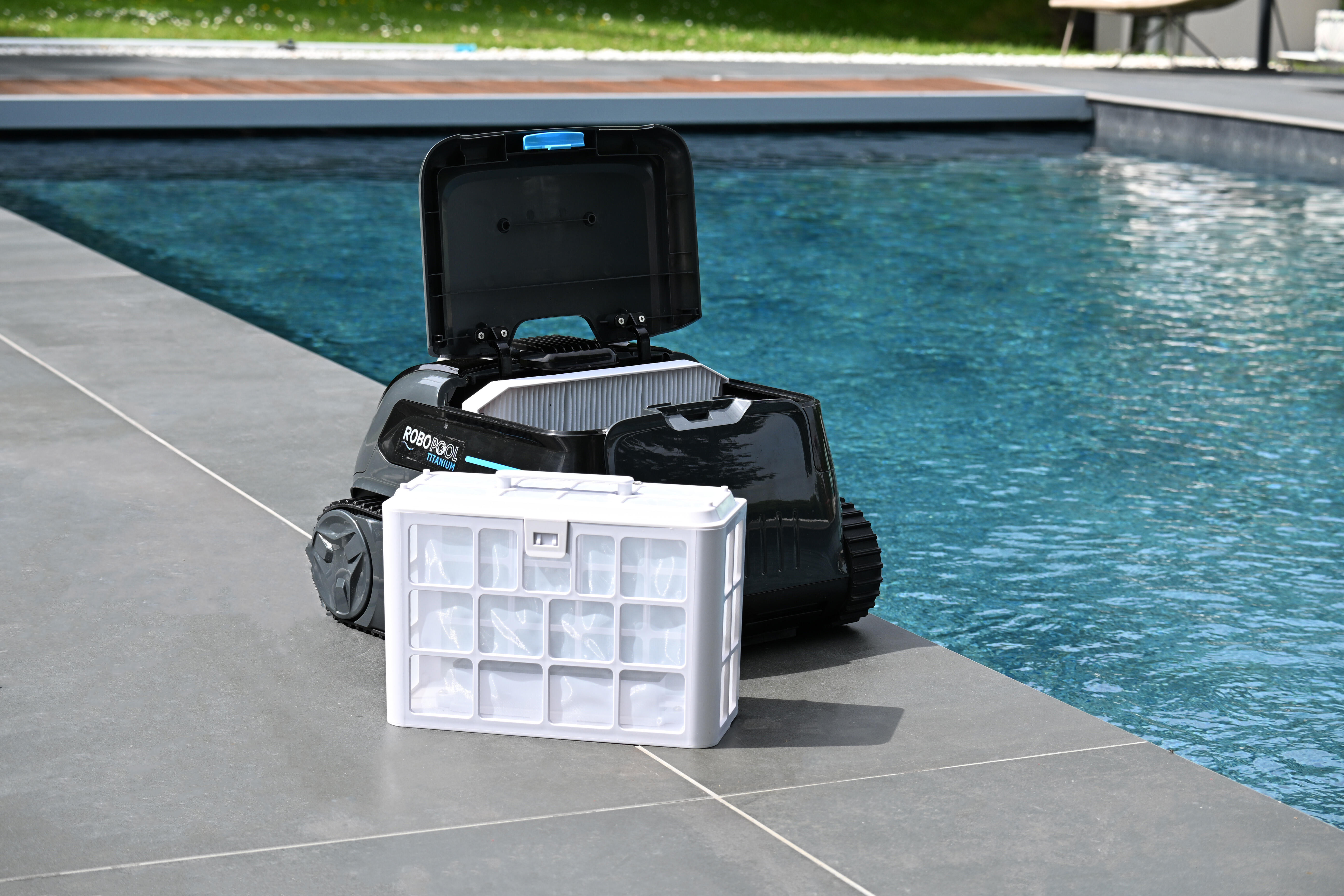 Robot de piscine BESTWAY TITANIUM - 13
