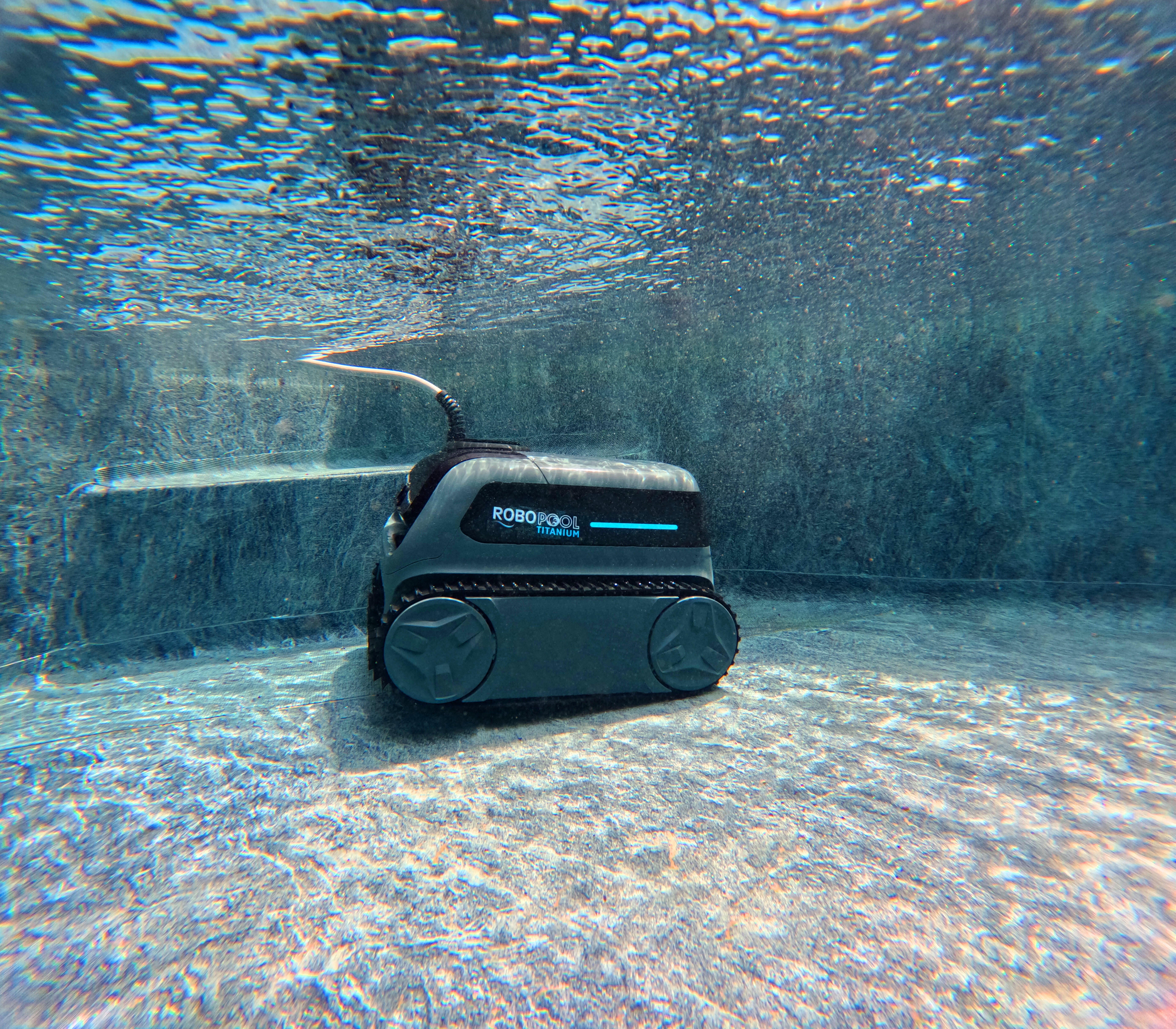 Robot de piscine BESTWAY TITANIUM - 22