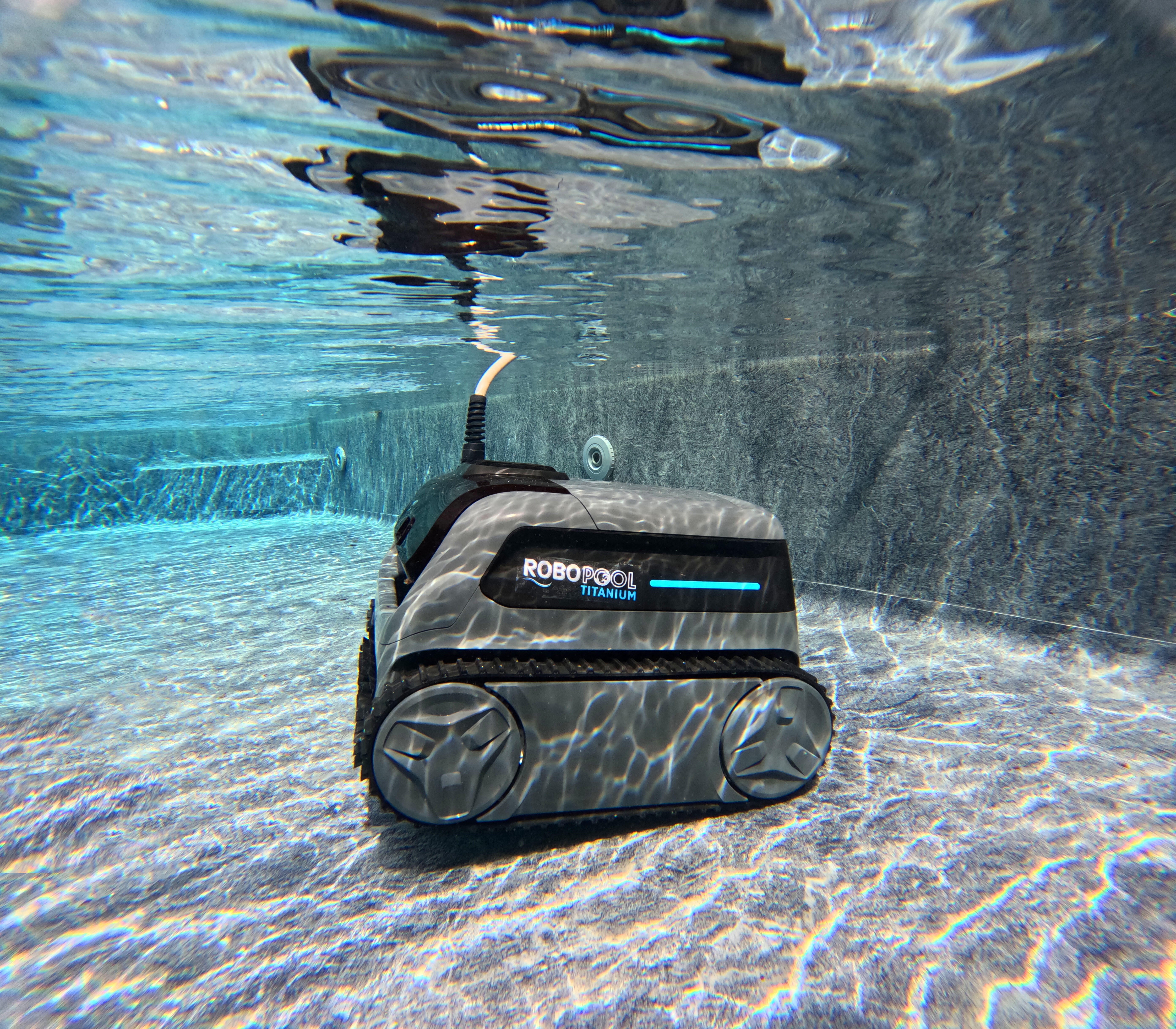 Robot de piscine BESTWAY TITANIUM - 24