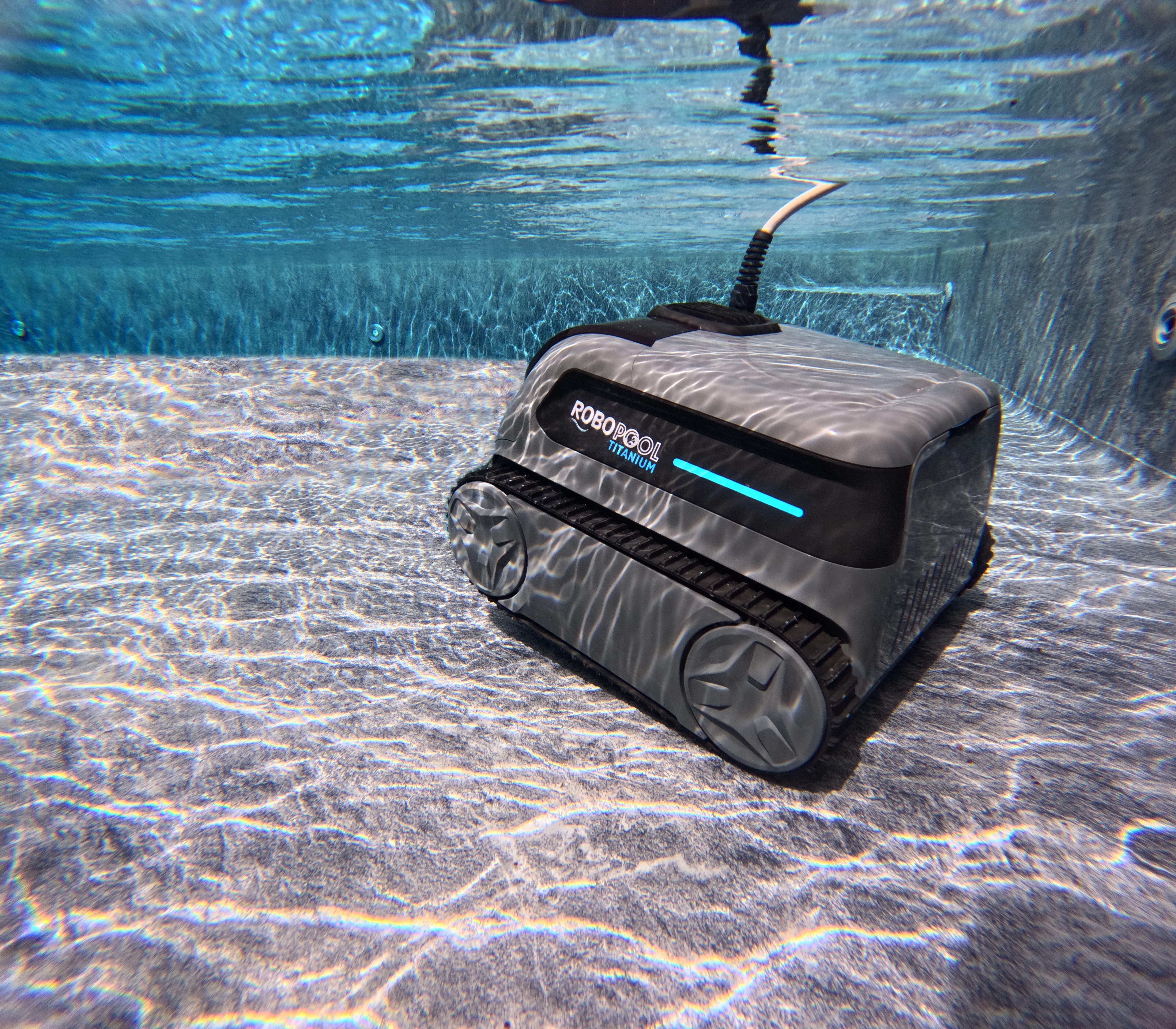 Robot de piscine BESTWAY TITANIUM - 26