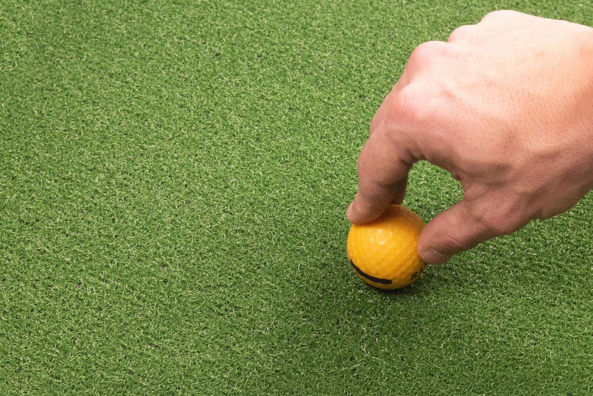 Rollo de Césped artificial BIRDIE 2x10m de 7 mm de altura de fibras y 70000 puntadas m2 - 7