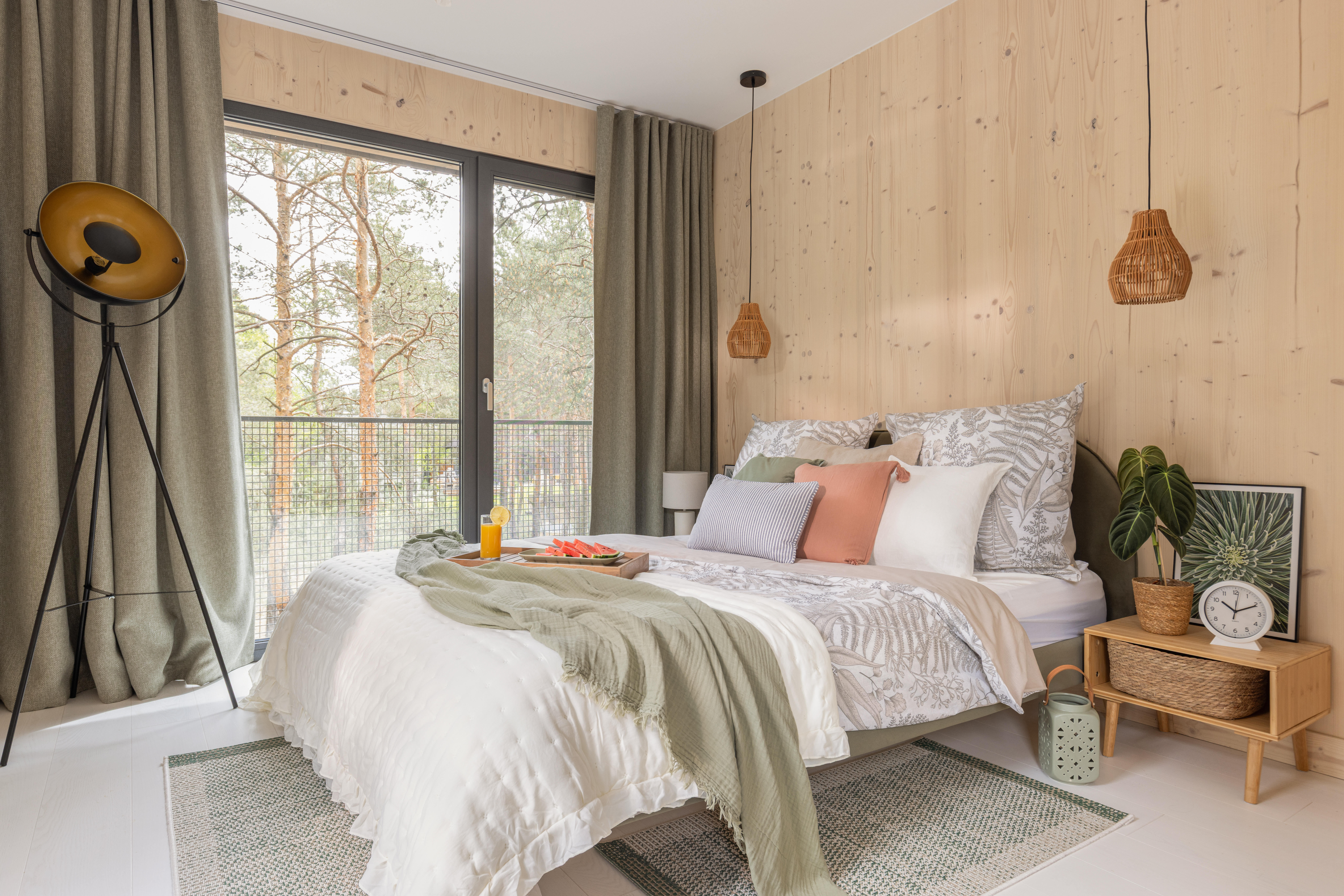 Lampa podłogowa Matylda czarna E27 - 2