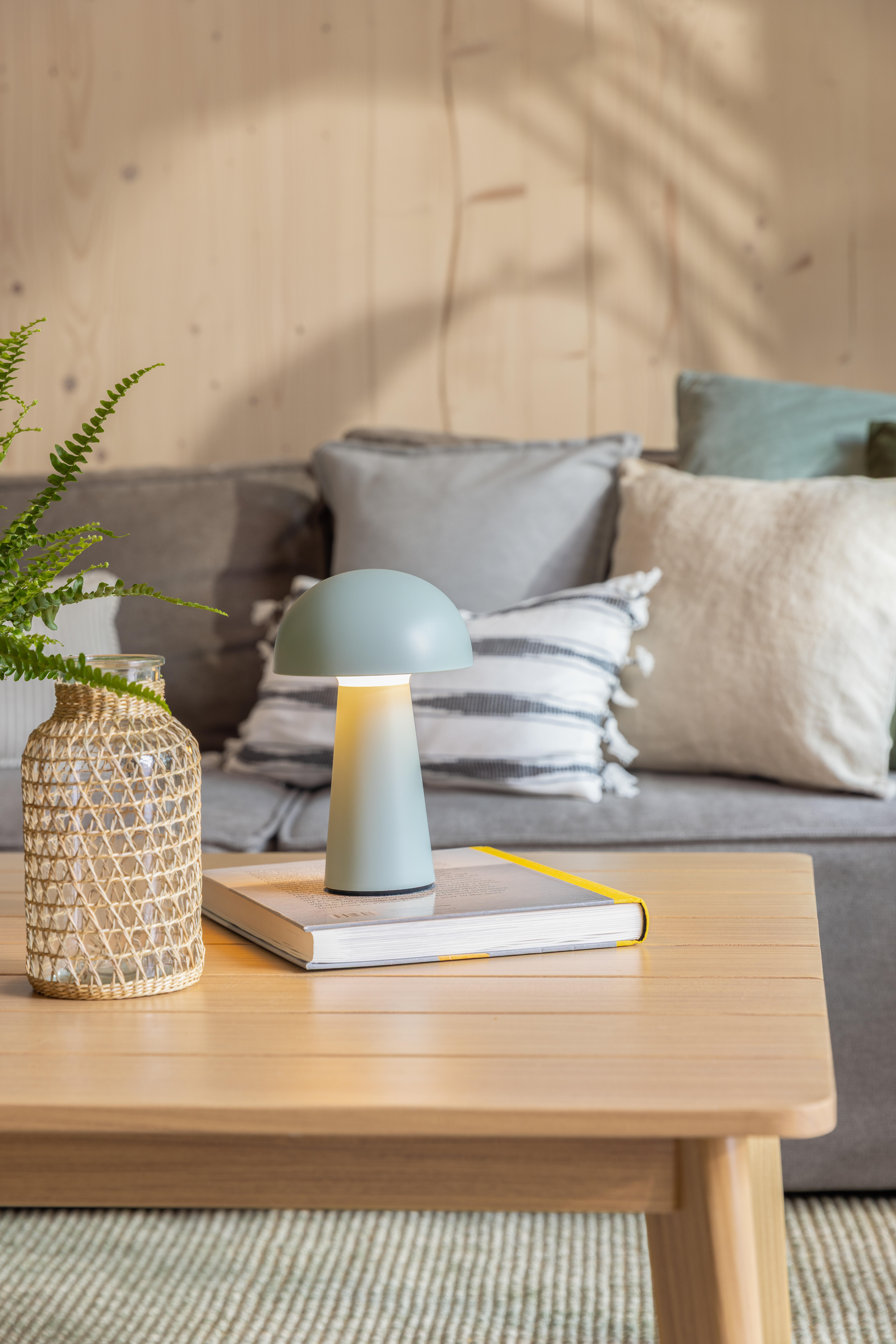 Poduszka welwetowa Gaja kremowa 45 x 45 cm - 10