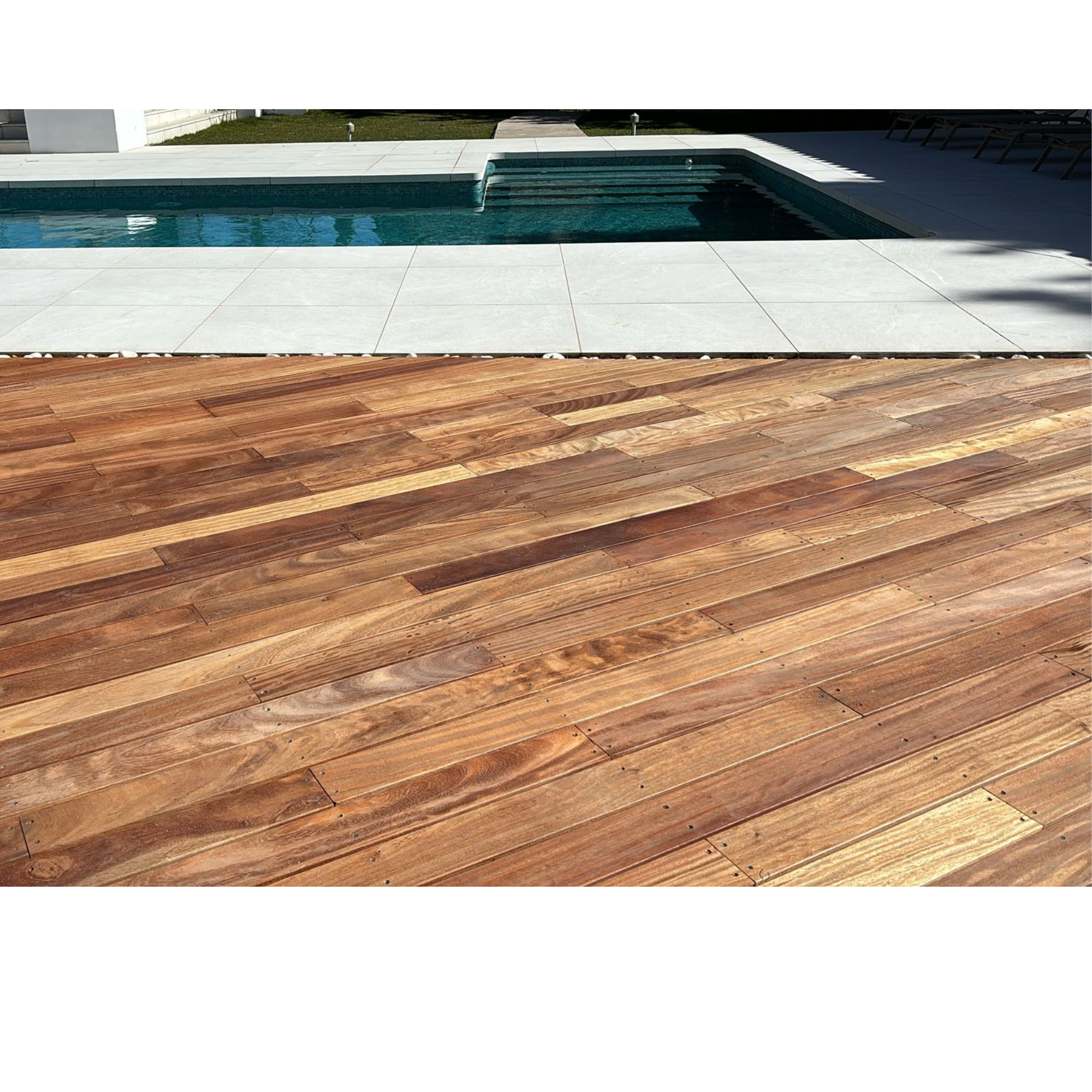 Pack 5 lamas madera tropical Tali 9 x 210 cm y 19 mm marrón MIBAWOOD clase de uso 4 - 6